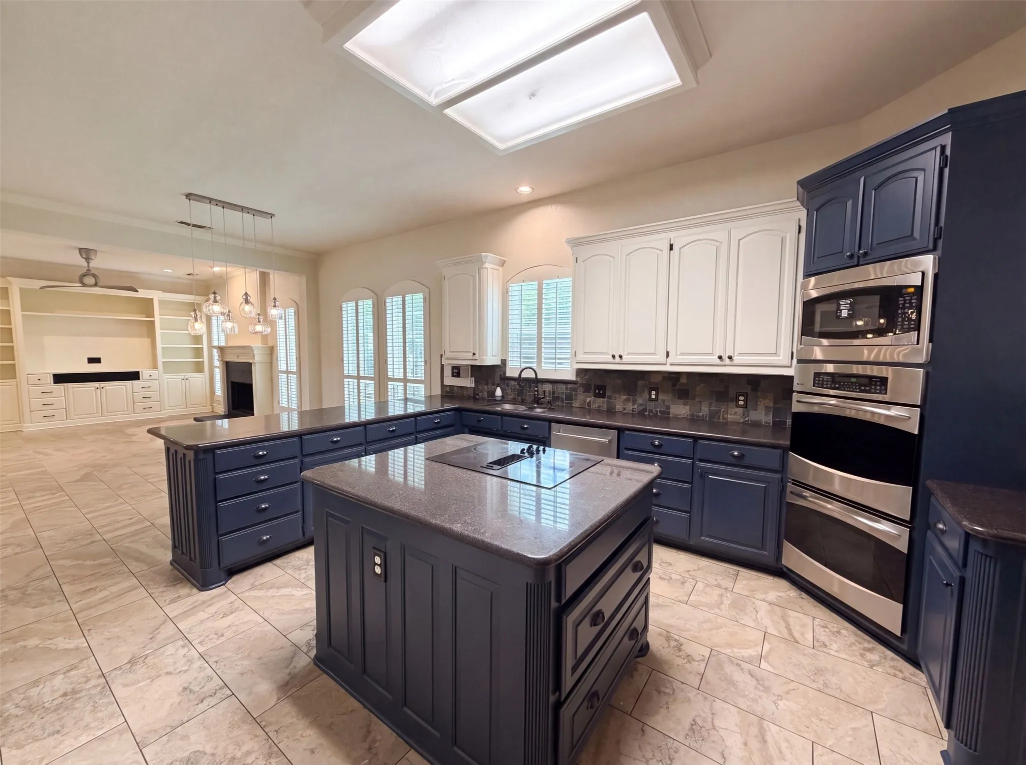 Single Family Residence For Sale in Tarrant County , 4606 Mill Wood Drive, Colleyville, Texas 76034, 4 Bedroom, 4 Bathroom, 3 Garage spaces, 3,251 Sqft, built in 1993, mls#21335408, Real Estate Agent in Colleyville, Homes For Sale in Tarrant county, Homes For Sale in Colleyville, Realtor in Colleyville Texas, Real Estate Brokerage Independent Realty Texas, Luminita Cordes Realtor