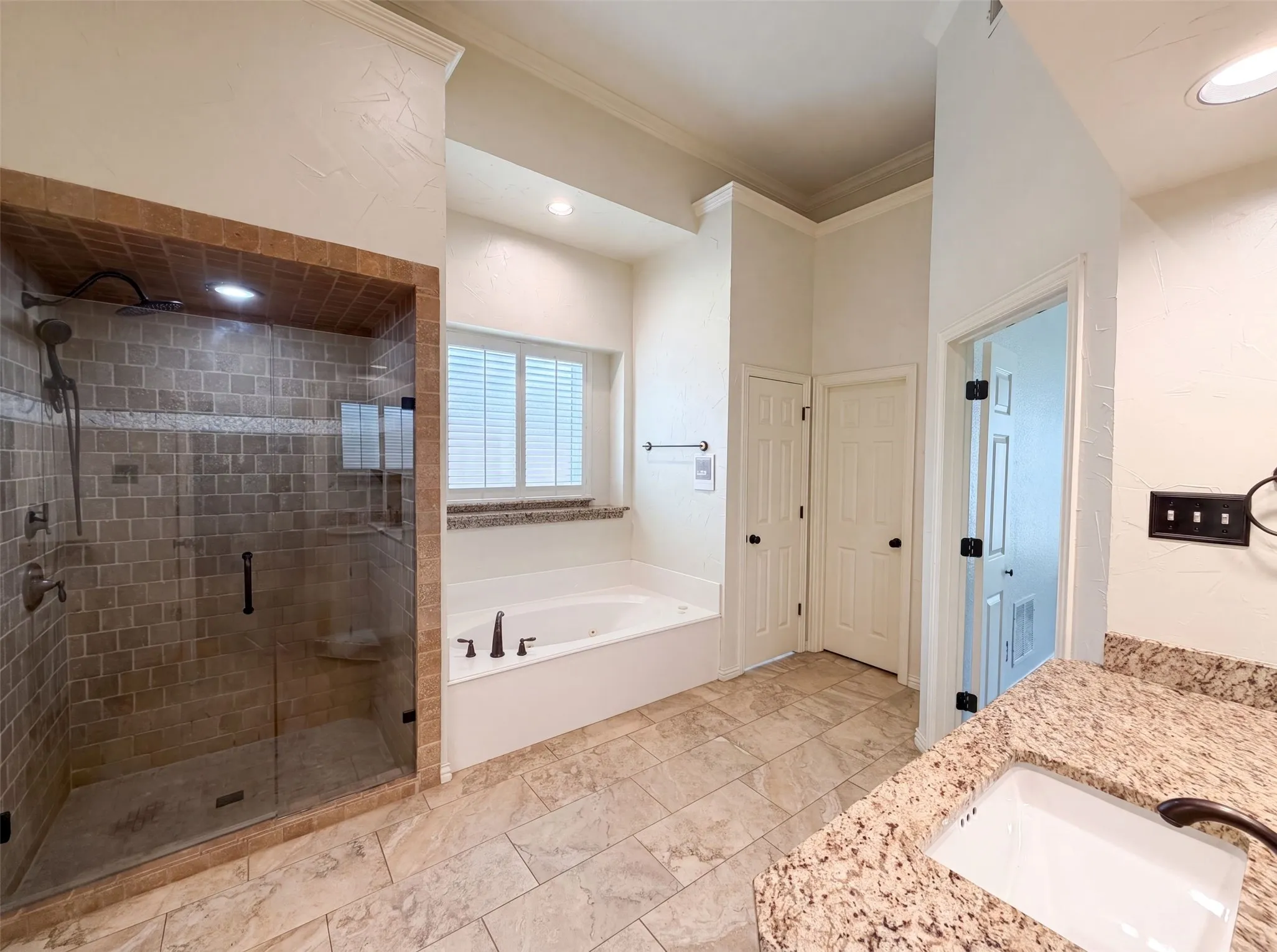 Single Family Residence For Sale in Tarrant County , 4606 Mill Wood Drive, Colleyville, Texas 76034, 4 Bedroom, 4 Bathroom, 3 Garage spaces, 3,251 Sqft, built in 1993, mls#21335408, Real Estate Agent in Colleyville, Homes For Sale in Tarrant county, Homes For Sale in Colleyville, Realtor in Colleyville Texas, Real Estate Brokerage Independent Realty Texas, Luminita Cordes Realtor