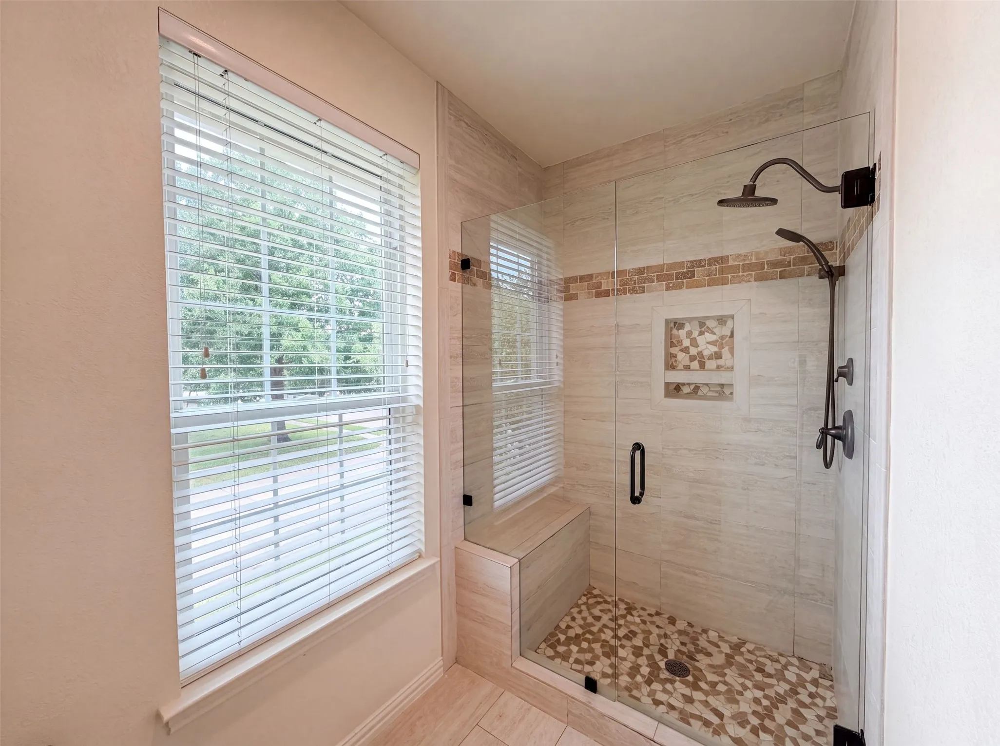 Single Family Residence For Sale in Tarrant County , 4606 Mill Wood Drive, Colleyville, Texas 76034, 4 Bedroom, 4 Bathroom, 3 Garage spaces, 3,251 Sqft, built in 1993, mls#21335408, Real Estate Agent in Colleyville, Homes For Sale in Tarrant county, Homes For Sale in Colleyville, Realtor in Colleyville Texas, Real Estate Brokerage Independent Realty Texas, Luminita Cordes Realtor
