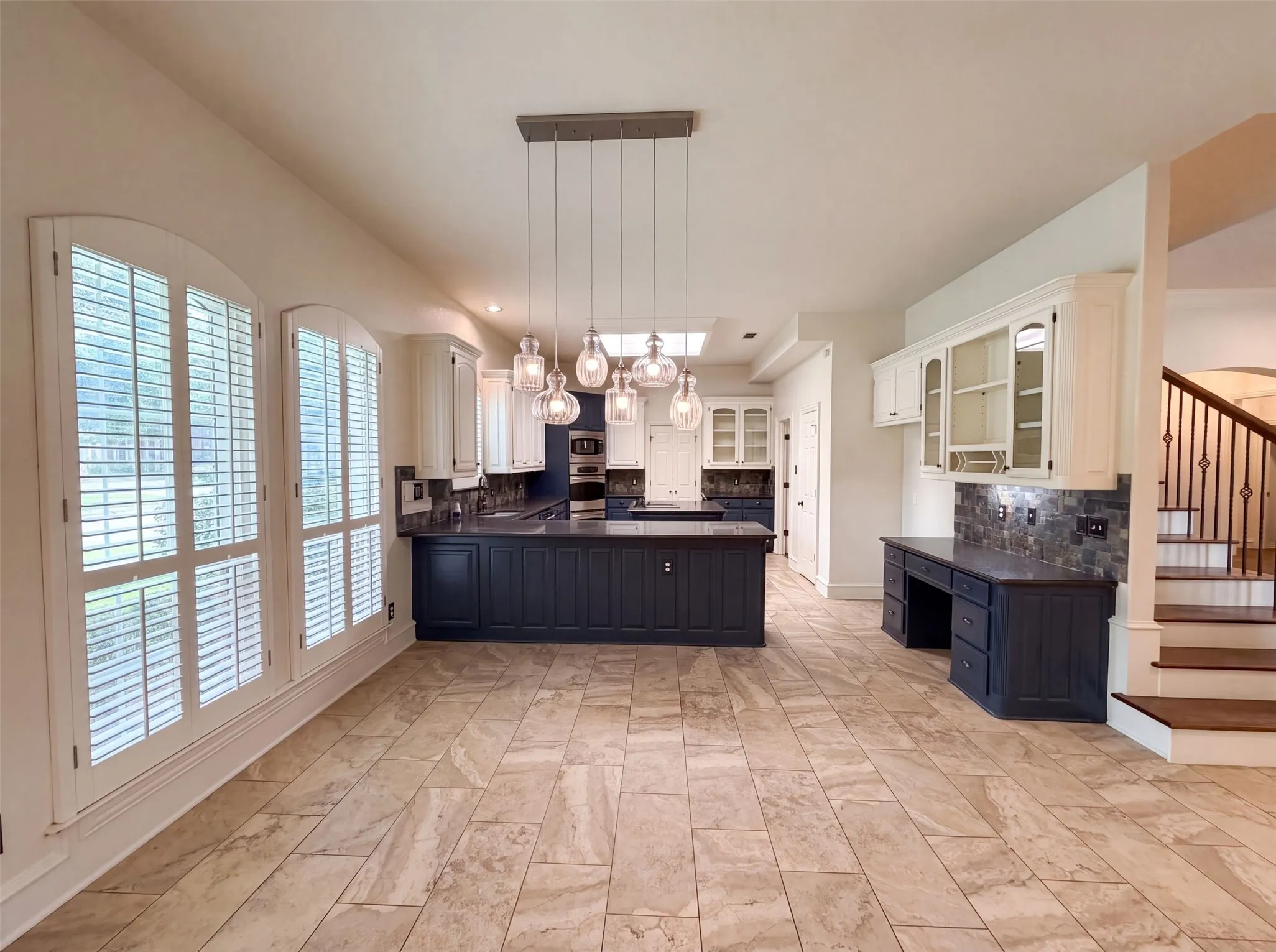Single Family Residence For Sale in Tarrant County , 4606 Mill Wood Drive, Colleyville, Texas 76034, 4 Bedroom, 4 Bathroom, 3 Garage spaces, 3,251 Sqft, built in 1993, mls#21335408, Real Estate Agent in Colleyville, Homes For Sale in Tarrant county, Homes For Sale in Colleyville, Realtor in Colleyville Texas, Real Estate Brokerage Independent Realty Texas, Luminita Cordes Realtor