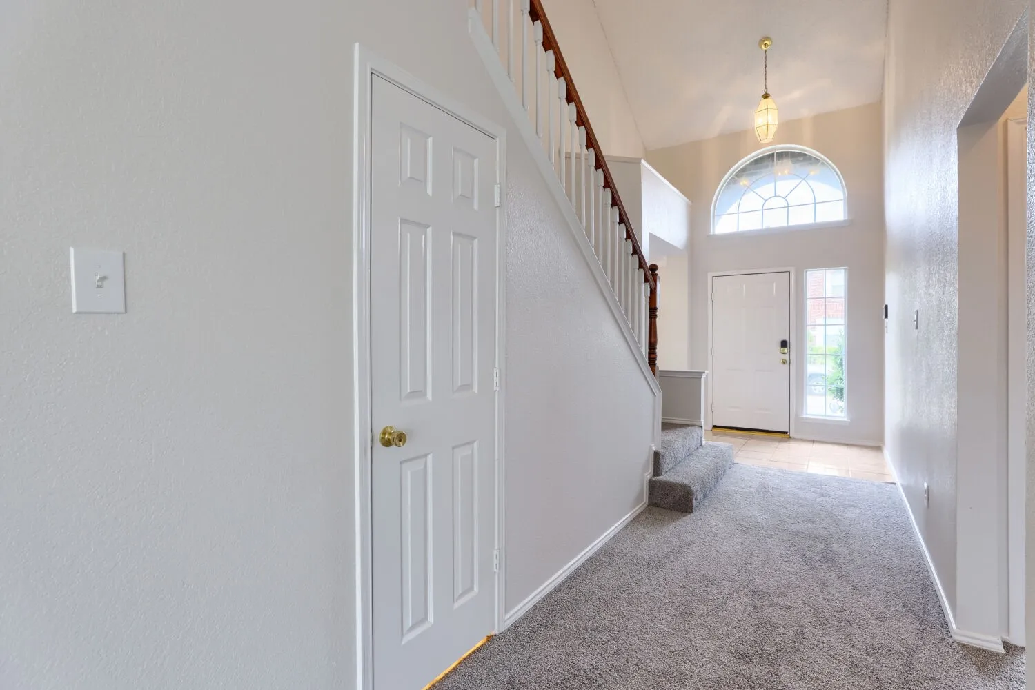 Single Family Residence For Sale in Dallas County , 1626 Arbor Creek Drive, Garland, Texas 75040, 4 Bedroom, 3 Bathroom, 2 Garage spaces, 2,201 Sqft, built in 1999, mls#21333866, Real Estate Agent in Garland, Homes For Sale in Dallas county, Homes For Sale in Garland, Realtor in Garland Texas, Real Estate Brokerage Independent Realty Texas, Luminita Cordes Realtor