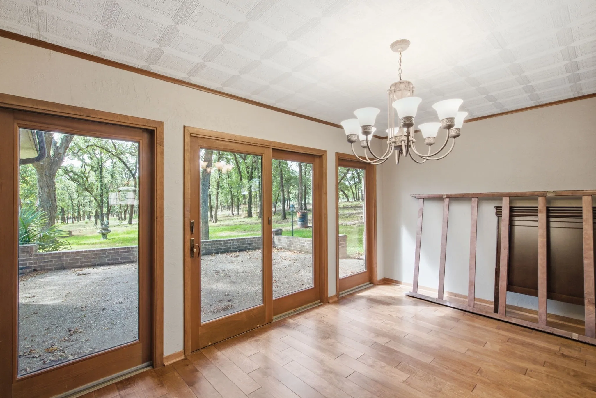 Farm For Sale in Erath County , 815 FM 913, Stephenville, Texas 76401, 3 Bedrooms, 2 Bathrooms, 3 Garage spaces, 2,859 Sqft, built in 1973, Price $1,100,000, mls#21335187, Real Estate Agent in Stephenville, Homes For Sale in Erath county, Homes For Sale in Stephenville, Realtor in Stephenville Texas, Real Estate Brokerage Independent Realty Texas, Luminita Cordes Realtor