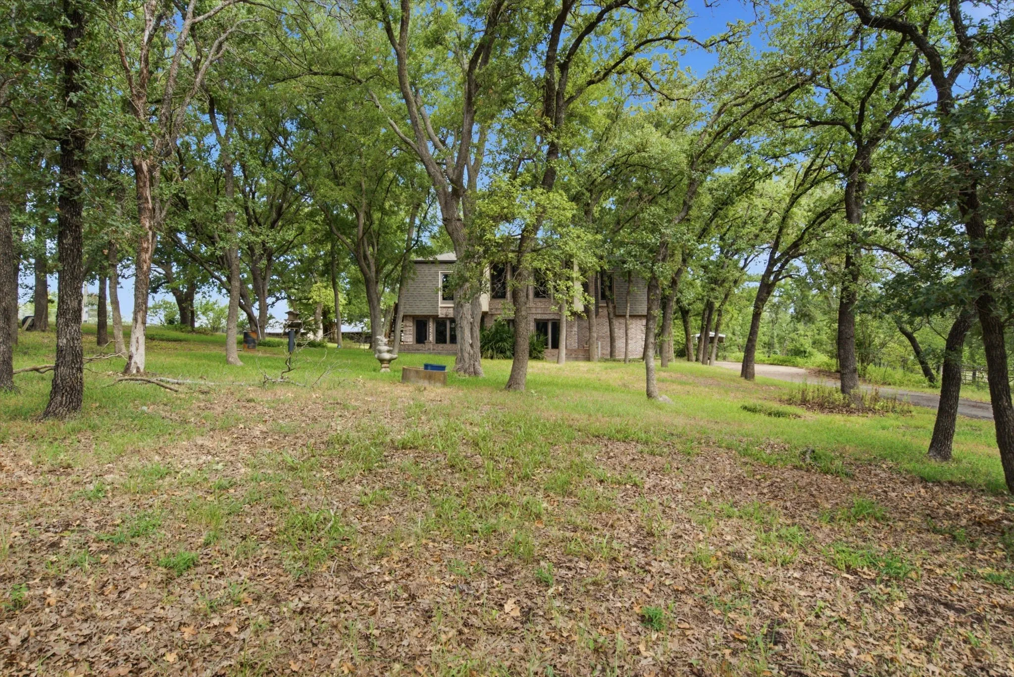 Farm For Sale in Erath County , 815 FM 913, Stephenville, Texas 76401, 3 Bedrooms, 2 Bathrooms, 3 Garage spaces, 2,859 Sqft, built in 1973, Price $1,100,000, mls#21335187, Real Estate Agent in Stephenville, Homes For Sale in Erath county, Homes For Sale in Stephenville, Realtor in Stephenville Texas, Real Estate Brokerage Independent Realty Texas, Luminita Cordes Realtor