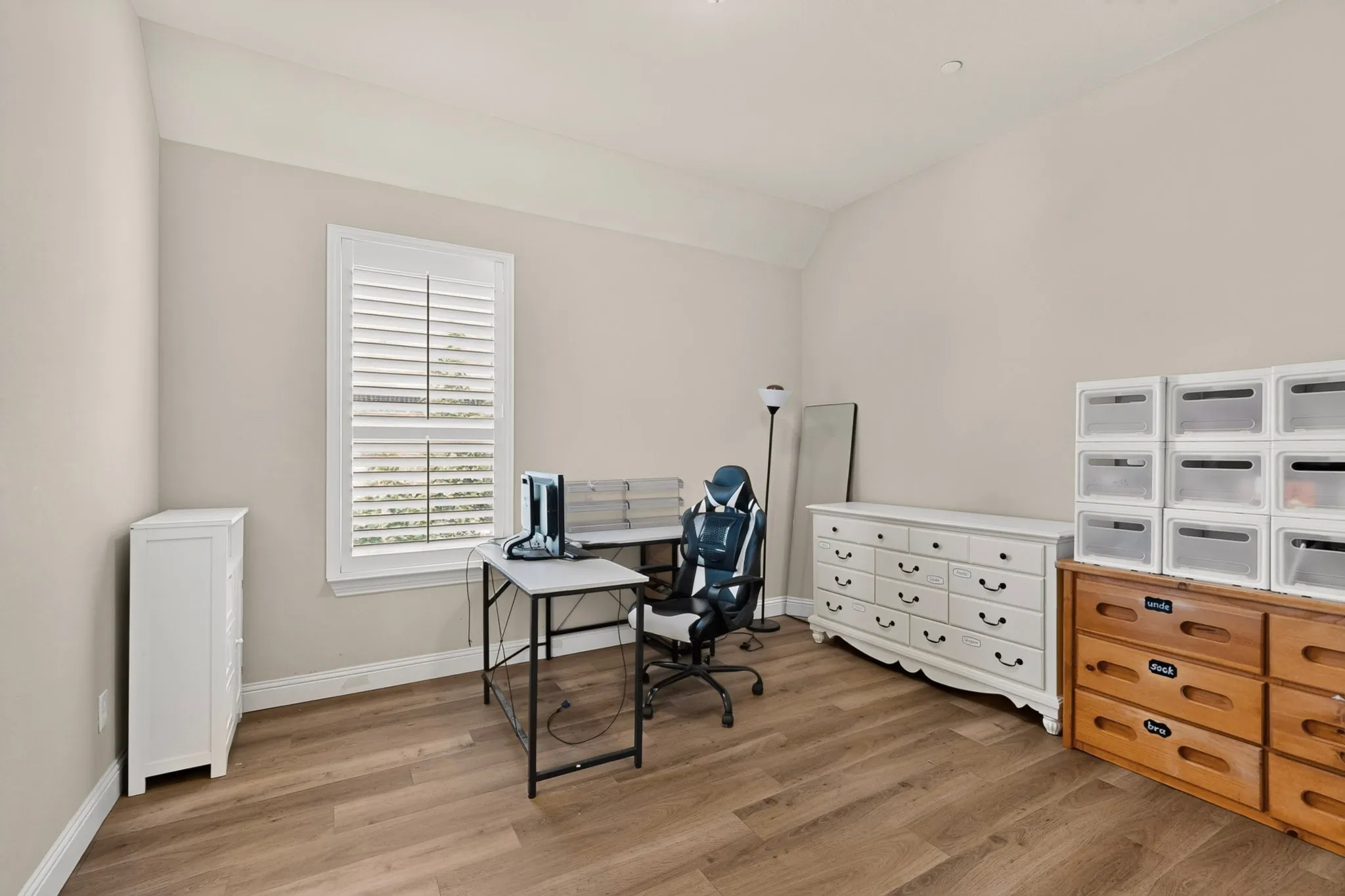 Single Family Residence For Sale in Collin County , 2201 Arbol Way, Prosper, Texas 75078, 4 Bedroom, 4 Bathroom, 3 Garage spaces, 4,445 Sqft, built in 2013, Price $799,000, mls#21334725, Real Estate Agent in Prosper, Homes For Sale in Collin county, Homes For Sale in Prosper, Realtor in Prosper Texas, Real Estate Brokerage Independent Realty Texas, Luminita Cordes Realtor