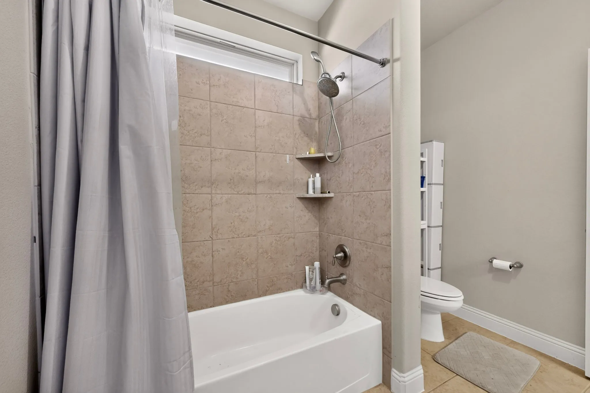 Single Family Residence For Sale in Collin County , 2201 Arbol Way, Prosper, Texas 75078, 4 Bedroom, 4 Bathroom, 3 Garage spaces, 4,445 Sqft, built in 2013, Price $799,000, mls#21334725, Real Estate Agent in Prosper, Homes For Sale in Collin county, Homes For Sale in Prosper, Realtor in Prosper Texas, Real Estate Brokerage Independent Realty Texas, Luminita Cordes Realtor