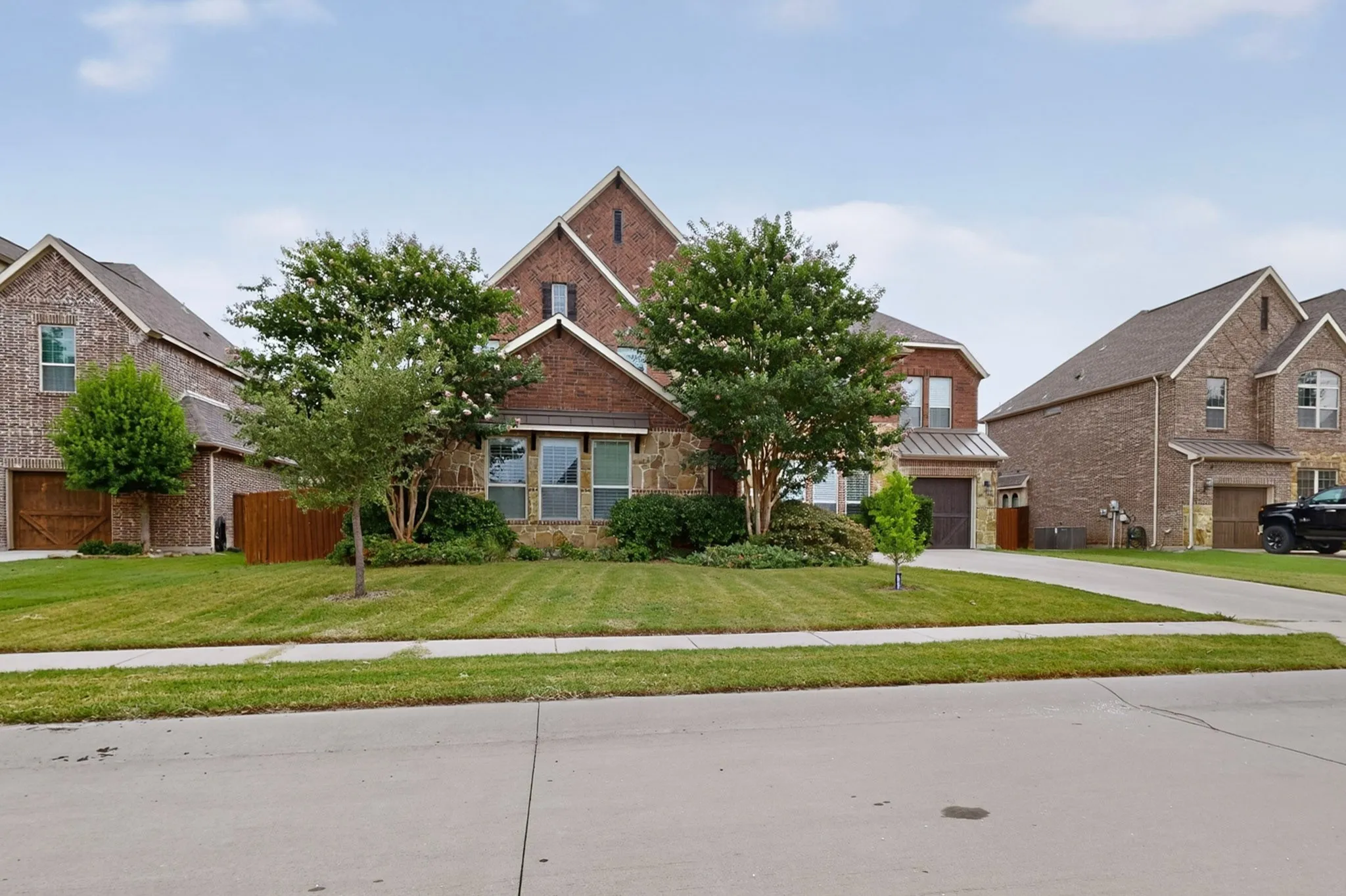 Single Family Residence For Sale in Collin County , 2201 Arbol Way, Prosper, Texas 75078, 4 Bedroom, 4 Bathroom, 3 Garage spaces, 4,445 Sqft, built in 2013, Price $799,000, mls#21334725, Real Estate Agent in Prosper, Homes For Sale in Collin county, Homes For Sale in Prosper, Realtor in Prosper Texas, Real Estate Brokerage Independent Realty Texas, Luminita Cordes Realtor