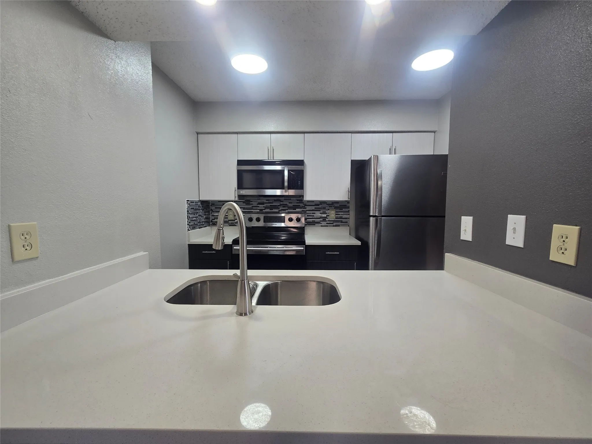 Condominium For Sale in Dallas County , 12484 Abrams Road 1624, Dallas, Texas 75243, 2 Bedroom, 2 Bathroom, Garage spaces, 998 Sqft, built in 1982, mls#21335414, Real Estate Agent in Dallas, Homes For Sale in Dallas county, Homes For Sale in Dallas, Realtor in Dallas Texas, Real Estate Brokerage Independent Realty Texas, Luminita Cordes Realtor