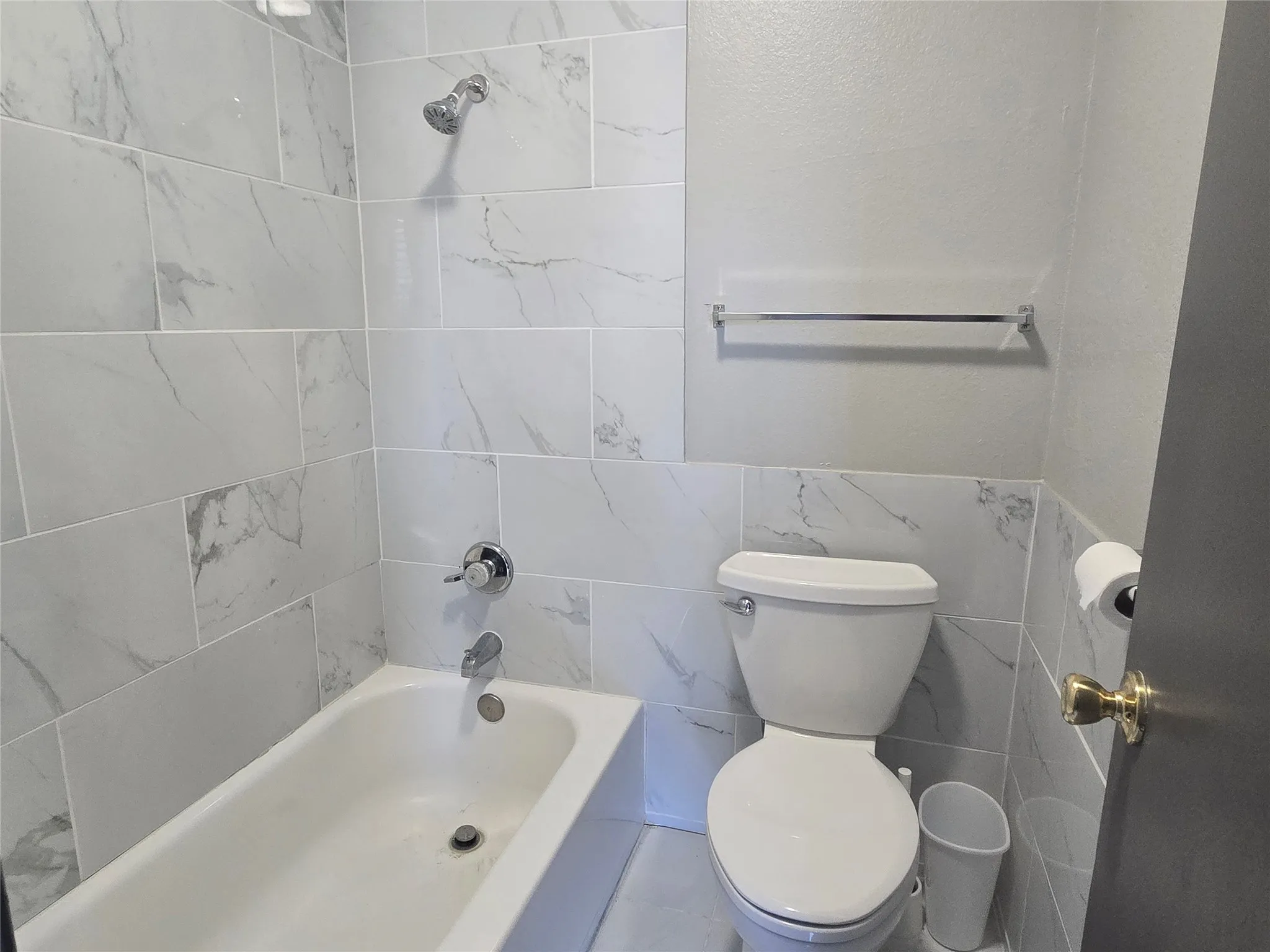 Condominium For Sale in Dallas County , 12484 Abrams Road 1624, Dallas, Texas 75243, 2 Bedroom, 2 Bathroom, Garage spaces, 998 Sqft, built in 1982, mls#21335414, Real Estate Agent in Dallas, Homes For Sale in Dallas county, Homes For Sale in Dallas, Realtor in Dallas Texas, Real Estate Brokerage Independent Realty Texas, Luminita Cordes Realtor