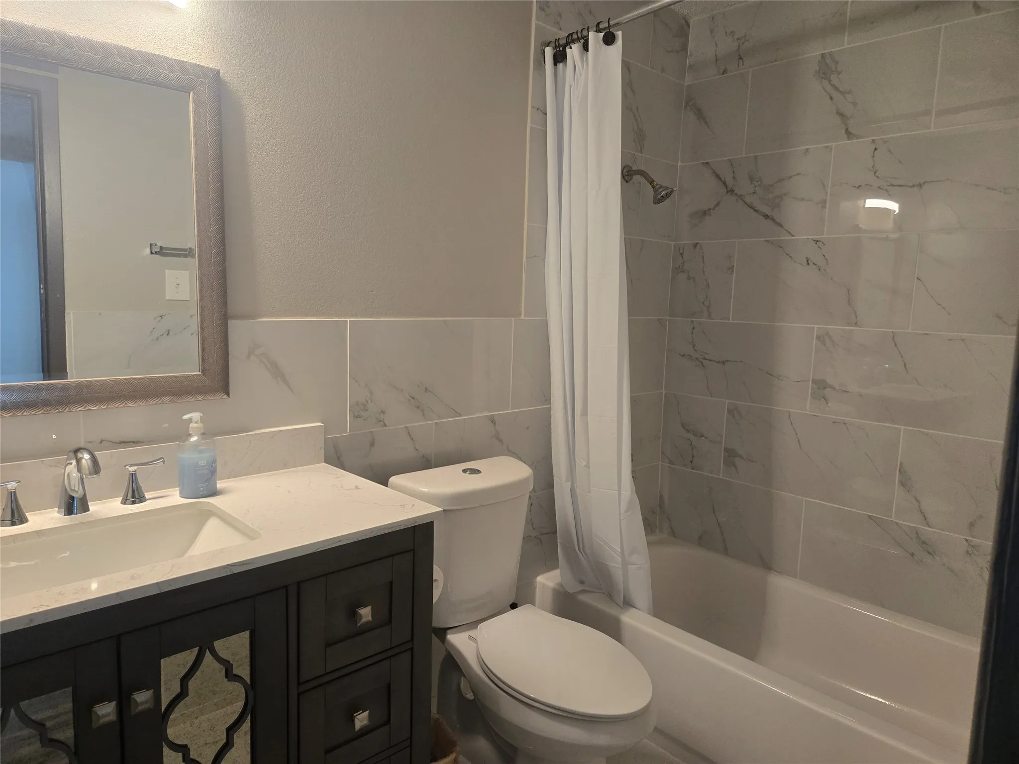 Condominium For Sale in Dallas County , 12484 Abrams Road 1624, Dallas, Texas 75243, 2 Bedroom, 2 Bathroom, Garage spaces, 998 Sqft, built in 1982, mls#21335414, Real Estate Agent in Dallas, Homes For Sale in Dallas county, Homes For Sale in Dallas, Realtor in Dallas Texas, Real Estate Brokerage Independent Realty Texas, Luminita Cordes Realtor