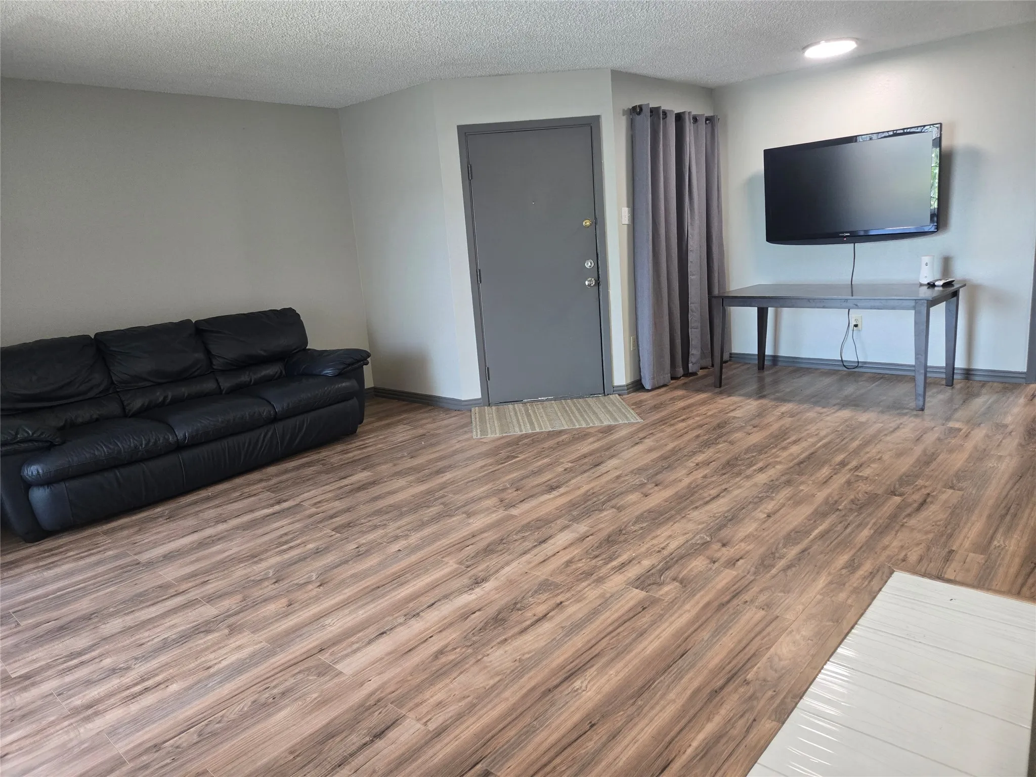 Condominium For Sale in Dallas County , 12484 Abrams Road 1624, Dallas, Texas 75243, 2 Bedroom, 2 Bathroom, Garage spaces, 998 Sqft, built in 1982, mls#21335414, Real Estate Agent in Dallas, Homes For Sale in Dallas county, Homes For Sale in Dallas, Realtor in Dallas Texas, Real Estate Brokerage Independent Realty Texas, Luminita Cordes Realtor