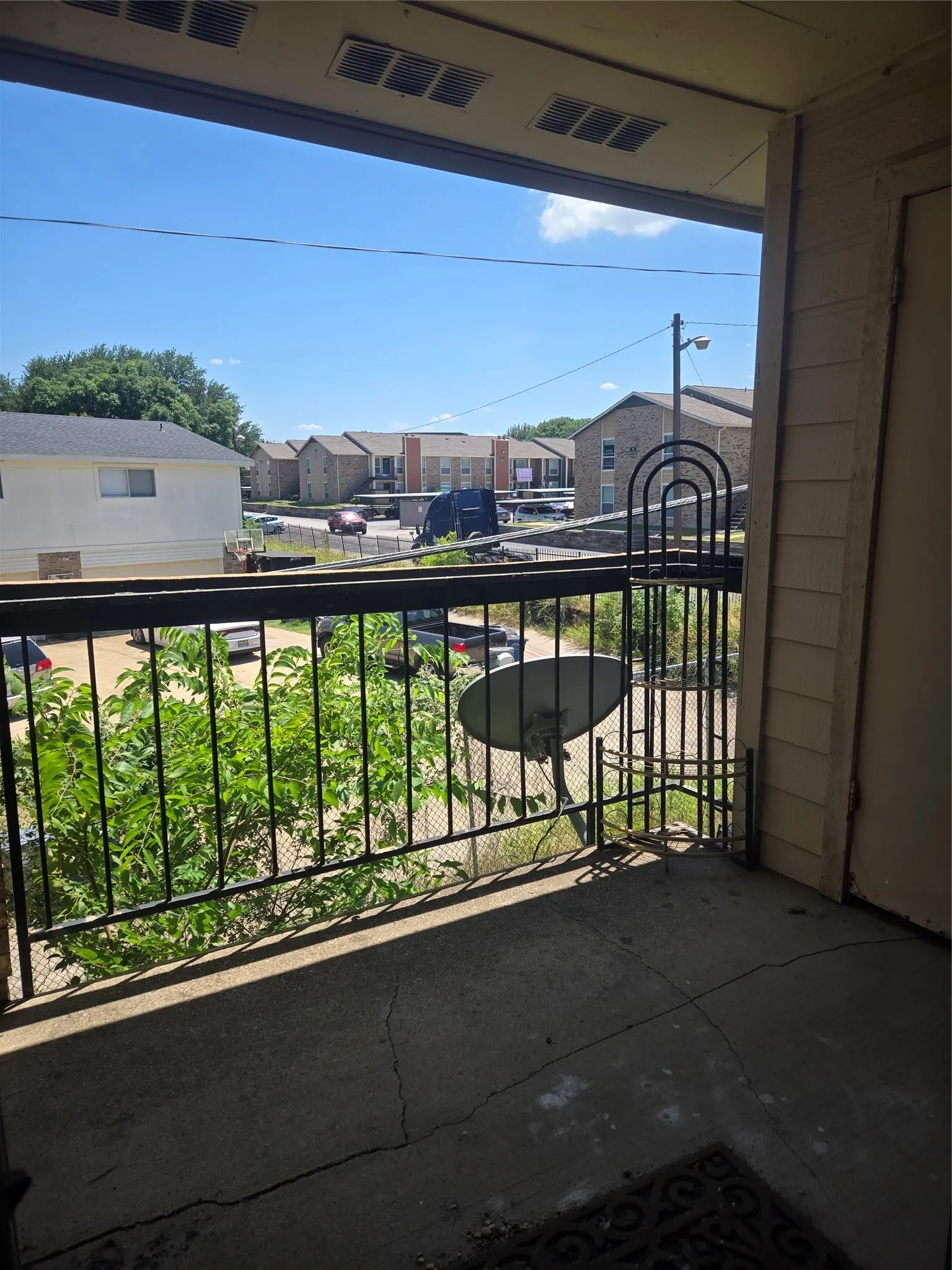 Condominium For Sale in Dallas County , 12484 Abrams Road 1624, Dallas, Texas 75243, 2 Bedroom, 2 Bathroom, Garage spaces, 998 Sqft, built in 1982, mls#21335414, Real Estate Agent in Dallas, Homes For Sale in Dallas county, Homes For Sale in Dallas, Realtor in Dallas Texas, Real Estate Brokerage Independent Realty Texas, Luminita Cordes Realtor