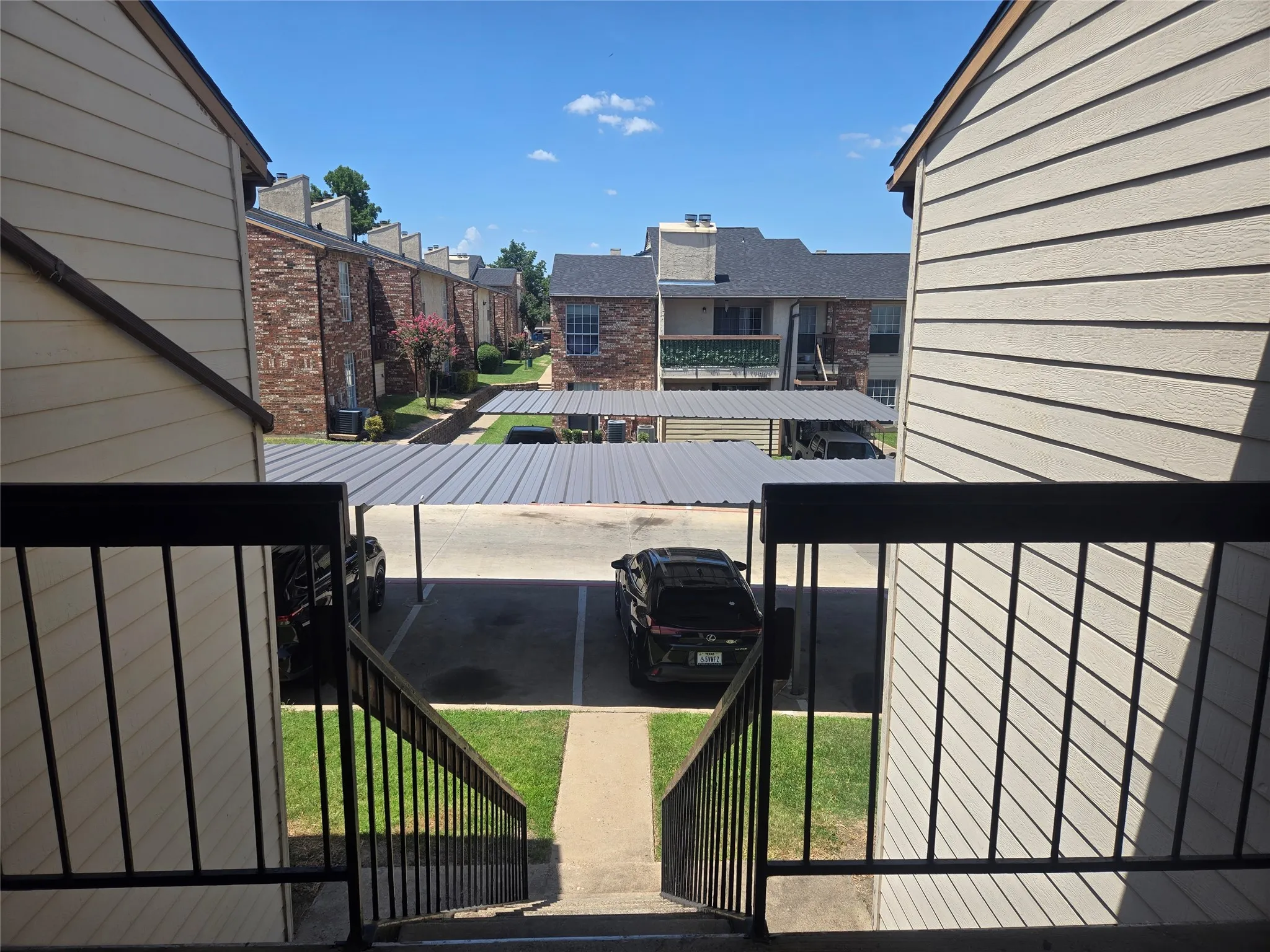 Condominium For Sale in Dallas County , 12484 Abrams Road 1624, Dallas, Texas 75243, 2 Bedroom, 2 Bathroom, Garage spaces, 998 Sqft, built in 1982, mls#21335414, Real Estate Agent in Dallas, Homes For Sale in Dallas county, Homes For Sale in Dallas, Realtor in Dallas Texas, Real Estate Brokerage Independent Realty Texas, Luminita Cordes Realtor