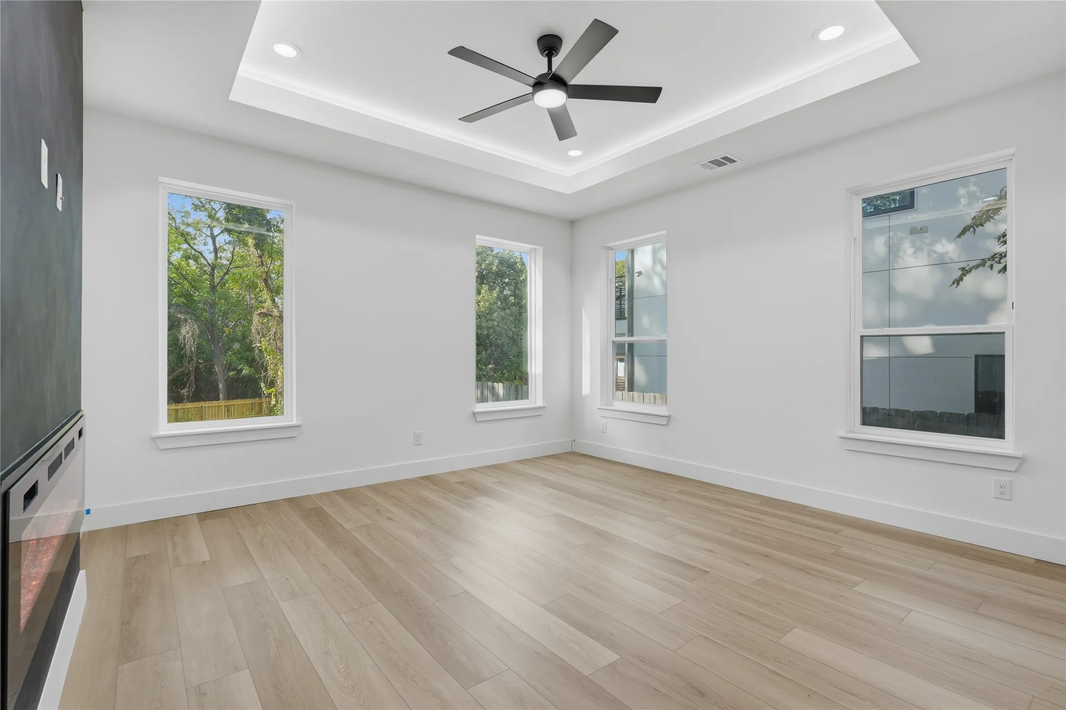 Single Family Residence For Sale in Dallas County , 1721 Avenue B, Dallas, Texas 75203, 4 Bedroom, 4 Bathroom, 1 Garage spaces, 2,574 Sqft, built in 2026, mls#21335432, Real Estate Agent in Dallas, Homes For Sale in Dallas county, Homes For Sale in Dallas, Realtor in Dallas Texas, Real Estate Brokerage Independent Realty Texas, Luminita Cordes Realtor