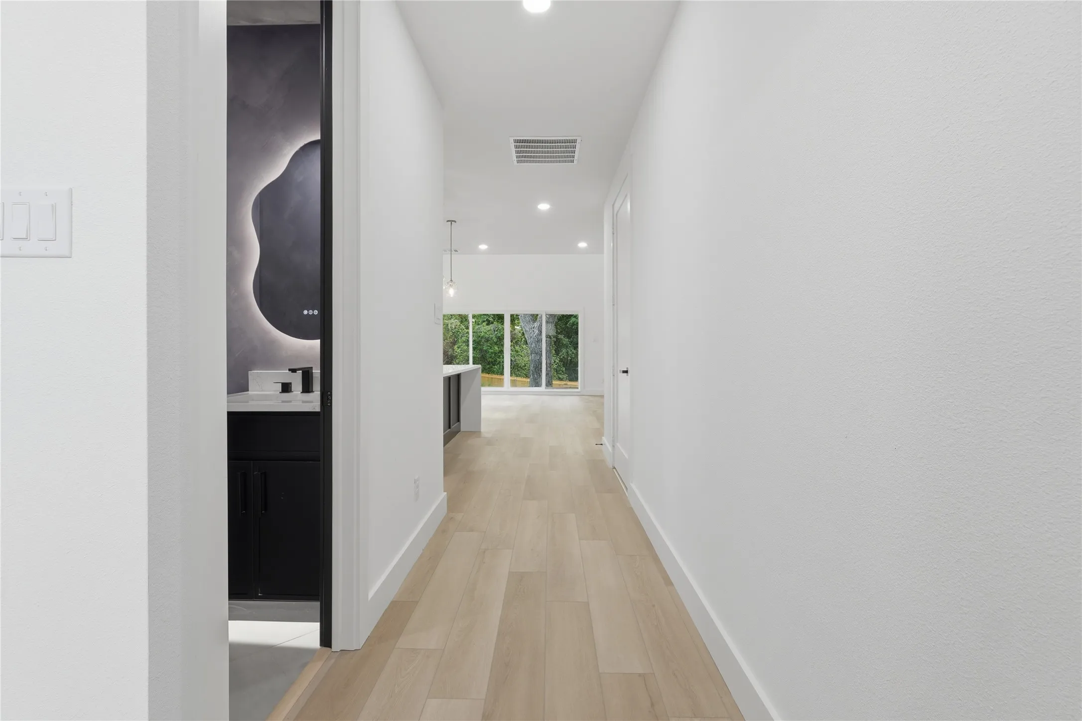 Single Family Residence For Sale in Dallas County , 1721 Avenue B, Dallas, Texas 75203, 4 Bedroom, 4 Bathroom, 1 Garage spaces, 2,574 Sqft, built in 2026, mls#21335432, Real Estate Agent in Dallas, Homes For Sale in Dallas county, Homes For Sale in Dallas, Realtor in Dallas Texas, Real Estate Brokerage Independent Realty Texas, Luminita Cordes Realtor