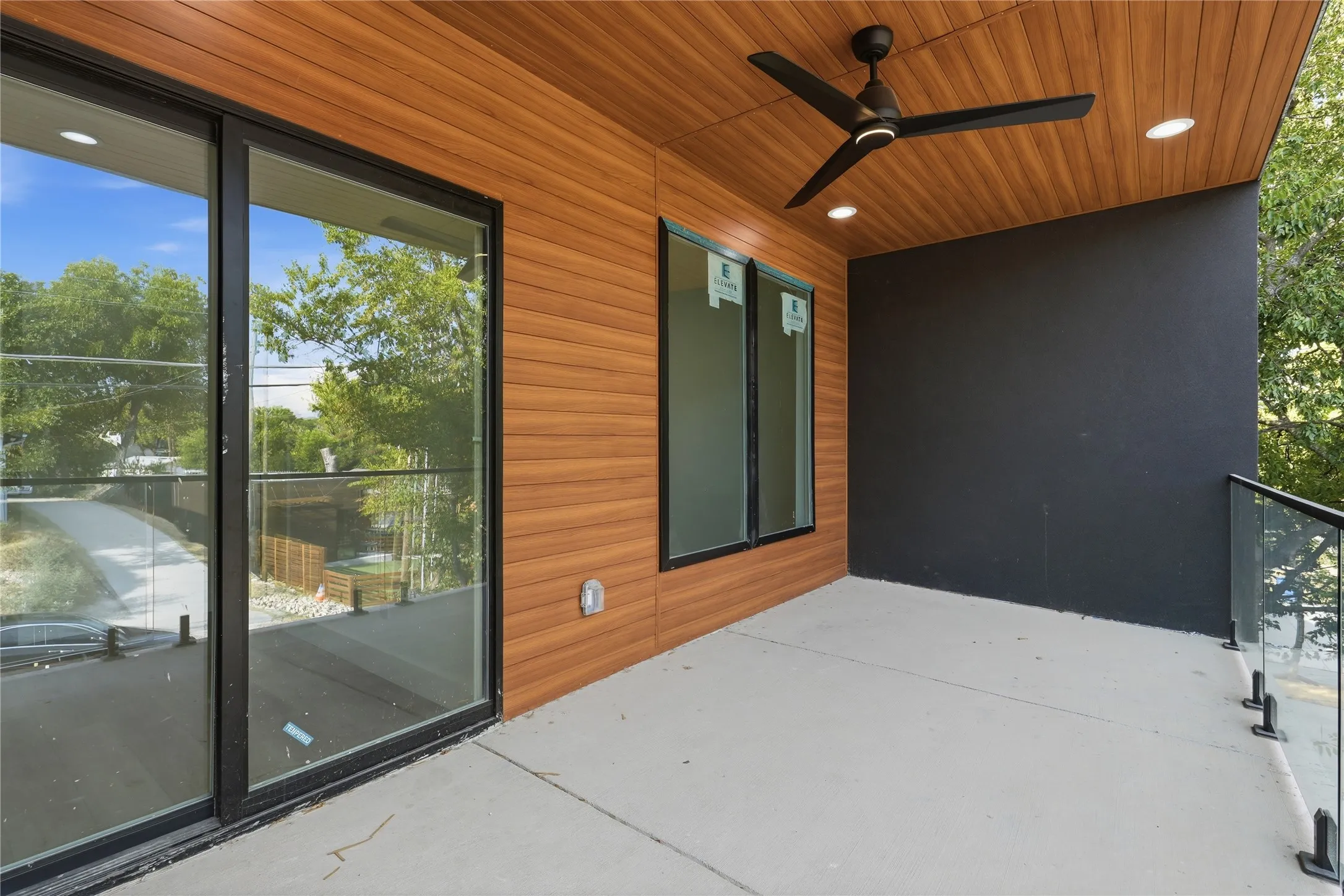 Single Family Residence For Sale in Dallas County , 1721 Avenue B, Dallas, Texas 75203, 4 Bedroom, 4 Bathroom, 1 Garage spaces, 2,574 Sqft, built in 2026, mls#21335432, Real Estate Agent in Dallas, Homes For Sale in Dallas county, Homes For Sale in Dallas, Realtor in Dallas Texas, Real Estate Brokerage Independent Realty Texas, Luminita Cordes Realtor