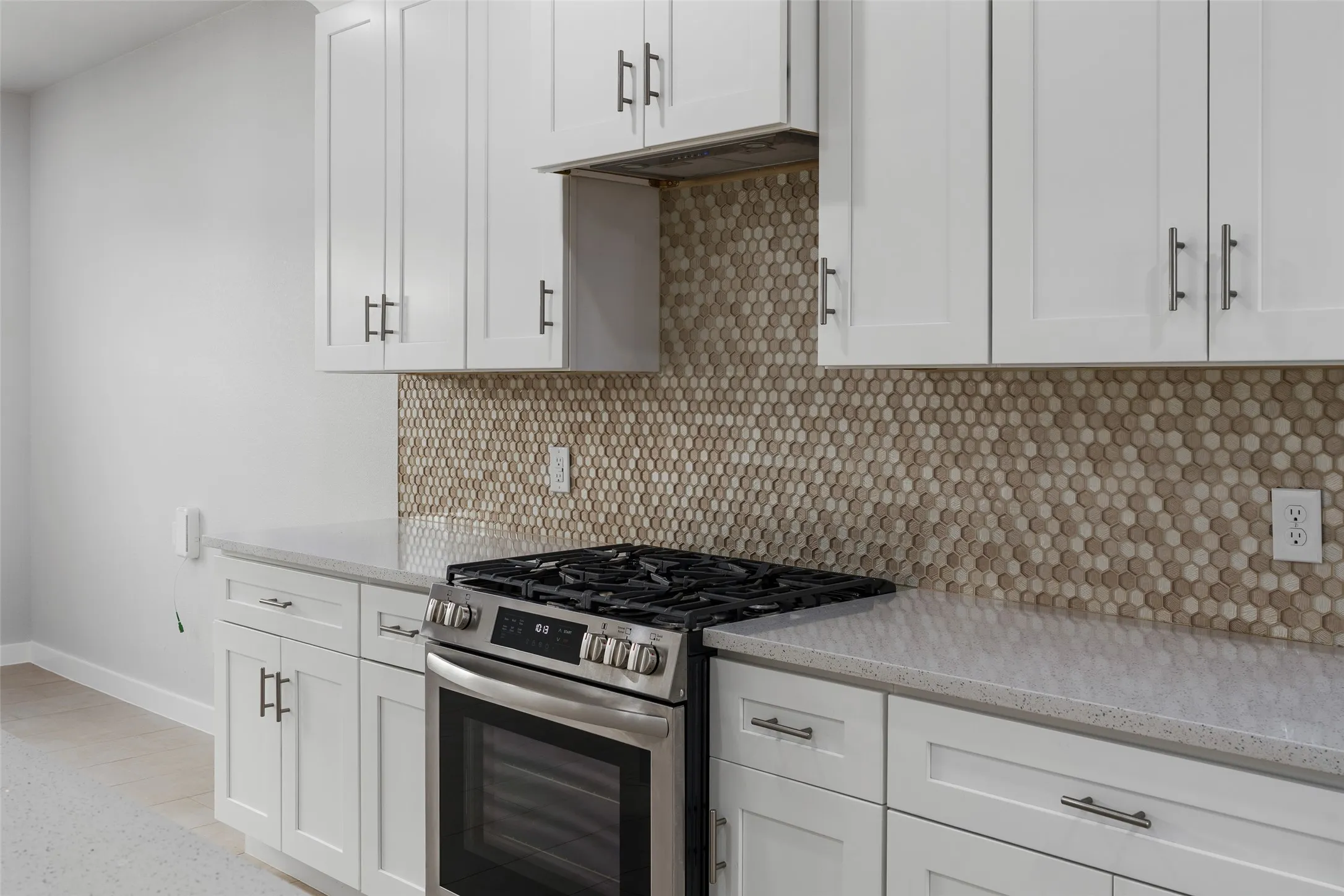 Single Family Residence For Sale in Johnson County , 548 Highview Court, Godley, Texas 76044, 3 Bedroom, 2 Bathroom, 2 Garage spaces, 1,852 Sqft, built in 2025, mls#21335144, Real Estate Agent in Godley, Homes For Sale in Johnson county, Homes For Sale in Godley, Realtor in Godley Texas, Real Estate Brokerage Independent Realty Texas, Luminita Cordes Realtor