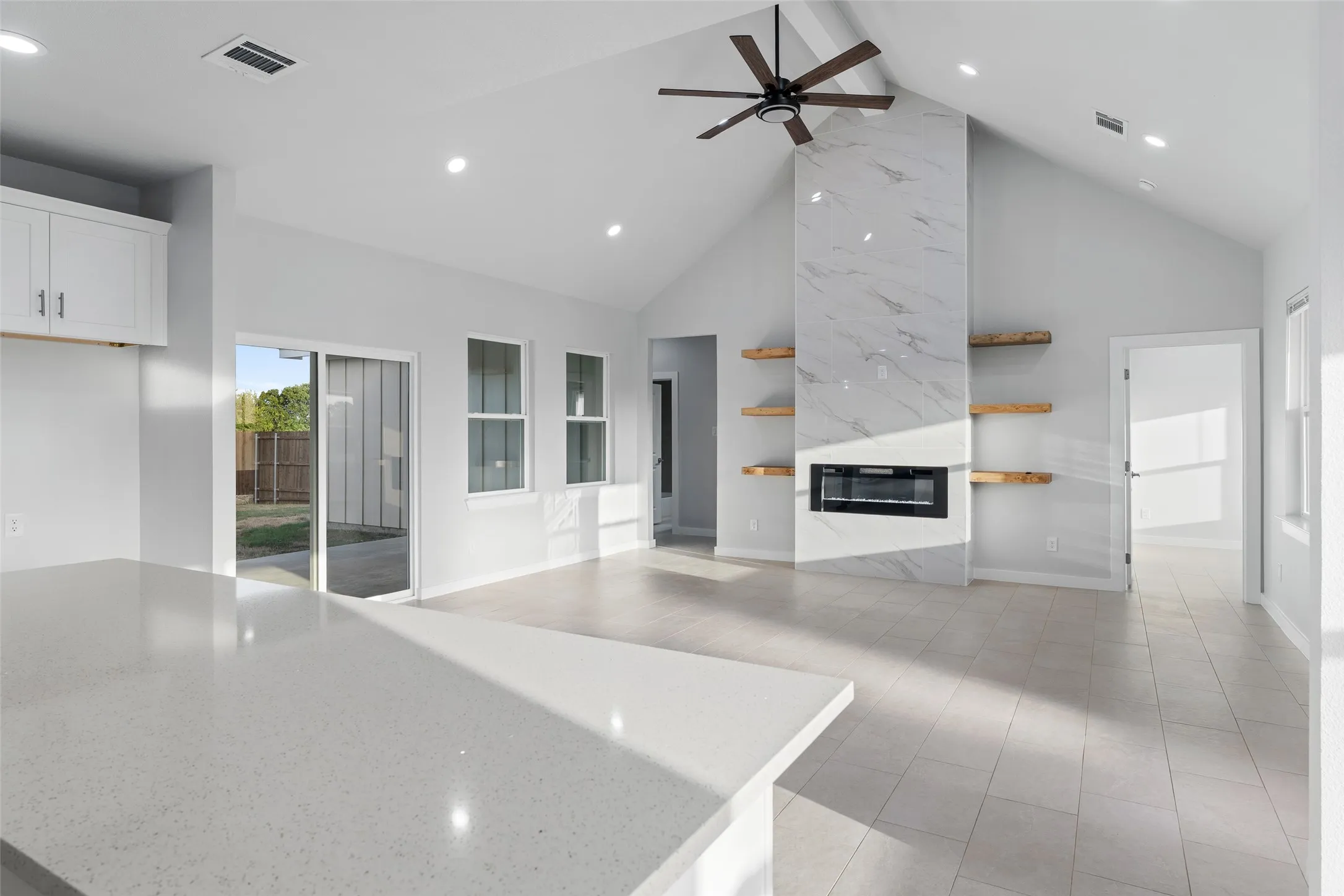 Single Family Residence For Sale in Johnson County , 548 Highview Court, Godley, Texas 76044, 3 Bedroom, 2 Bathroom, 2 Garage spaces, 1,852 Sqft, built in 2025, mls#21335144, Real Estate Agent in Godley, Homes For Sale in Johnson county, Homes For Sale in Godley, Realtor in Godley Texas, Real Estate Brokerage Independent Realty Texas, Luminita Cordes Realtor