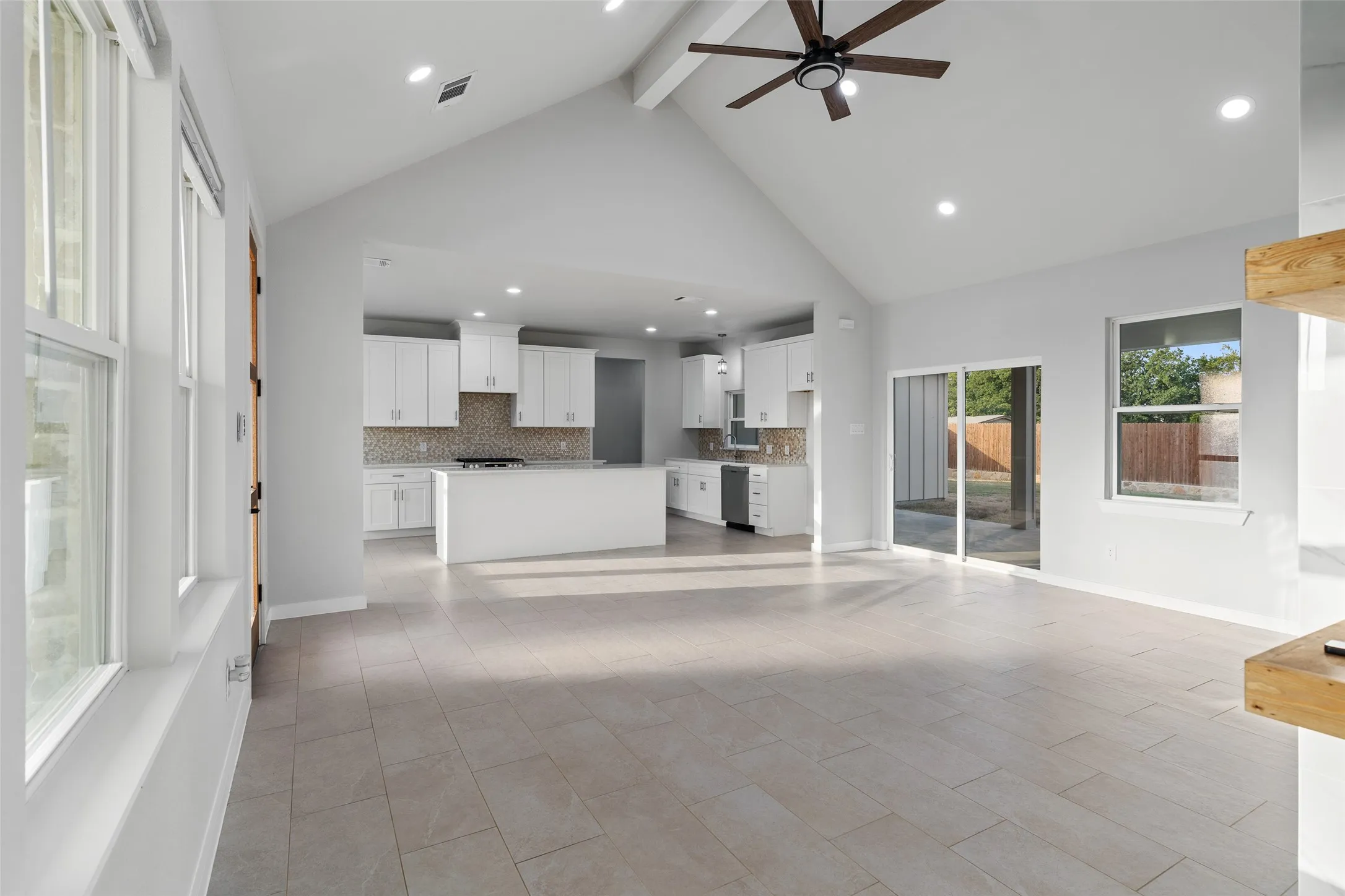 Single Family Residence For Sale in Johnson County , 548 Highview Court, Godley, Texas 76044, 3 Bedroom, 2 Bathroom, 2 Garage spaces, 1,852 Sqft, built in 2025, mls#21335144, Real Estate Agent in Godley, Homes For Sale in Johnson county, Homes For Sale in Godley, Realtor in Godley Texas, Real Estate Brokerage Independent Realty Texas, Luminita Cordes Realtor
