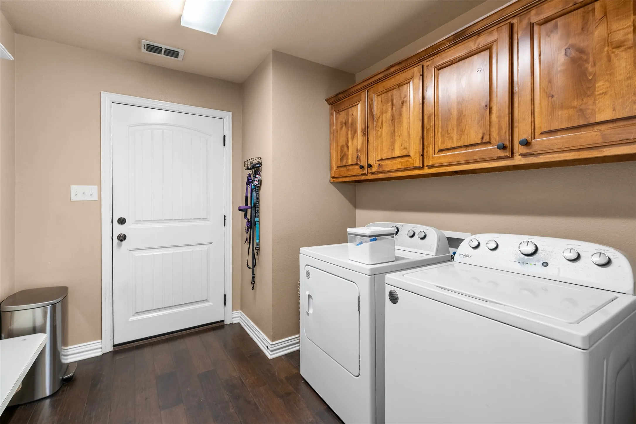 Single Family Residence For Sale in Hopkins County , 2039 Park Springs Road, Sulphur Springs, Texas 75482, 3 Bedroom, 2 Bathroom, 2 Garage spaces, 1,687 Sqft, built in 2007, mls#21335394, Real Estate Agent in Sulphur Springs, Homes For Sale in Hopkins county, Homes For Sale in Sulphur Springs, Realtor in Sulphur Springs Texas, Real Estate Brokerage Independent Realty Texas, Luminita Cordes Realtor