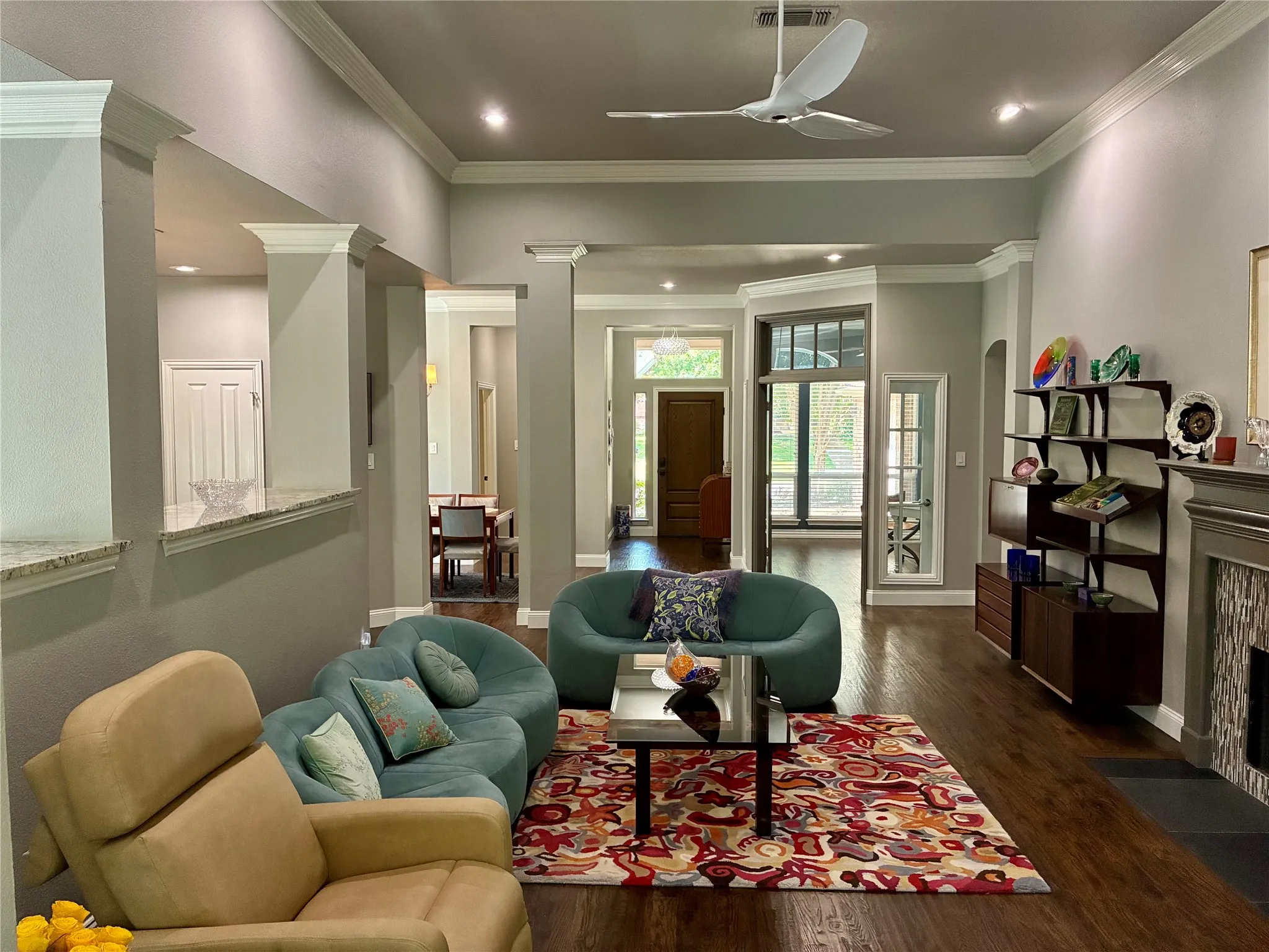 Single Family Residence For Sale in Tarrant County , 718 Ashleigh Lane, Southlake, Texas 76092, 4 Bedroom, 3 Bathroom, 2 Garage spaces, 2,732 Sqft, built in 1996, mls#21334667, Real Estate Agent in Southlake, Homes For Sale in Tarrant county, Homes For Sale in Southlake, Realtor in Southlake Texas, Real Estate Brokerage Independent Realty Texas, Luminita Cordes Realtor