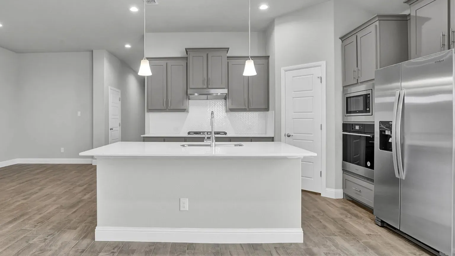 Single Family Residence For Rent in Denton County , 1717 Sparrow Street, Denton, Texas 76205, 5 Bedroom, 3 Bathroom, 2 Garage spaces, 2,104 Sqft, built in 2024, mls#21334006, Real Estate Agent in Denton, Homes For Rent in Denton county, Homes For Rent in Denton, Realtor in Denton Texas, Real Estate Brokerage Independent Realty Texas, Luminita Cordes Realtor
