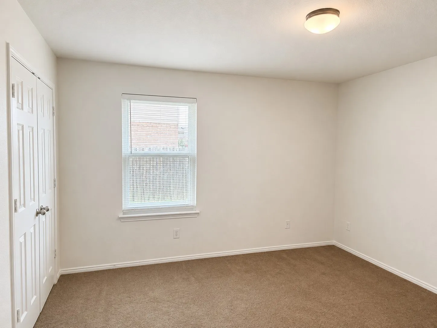 Single Family Residence For Rent in Denton County , 1224 Elkford Lane, Fort Worth, Texas 76247, 3 Bedroom, 2 Bathroom, 2 Garage spaces, 1,868 Sqft, built in 2012, mls#21334103, Real Estate Agent in Fort Worth, Homes For Rent in Denton county, Homes For Rent in Fort Worth, Realtor in Fort Worth Texas, Real Estate Brokerage Independent Realty Texas, Luminita Cordes Realtor