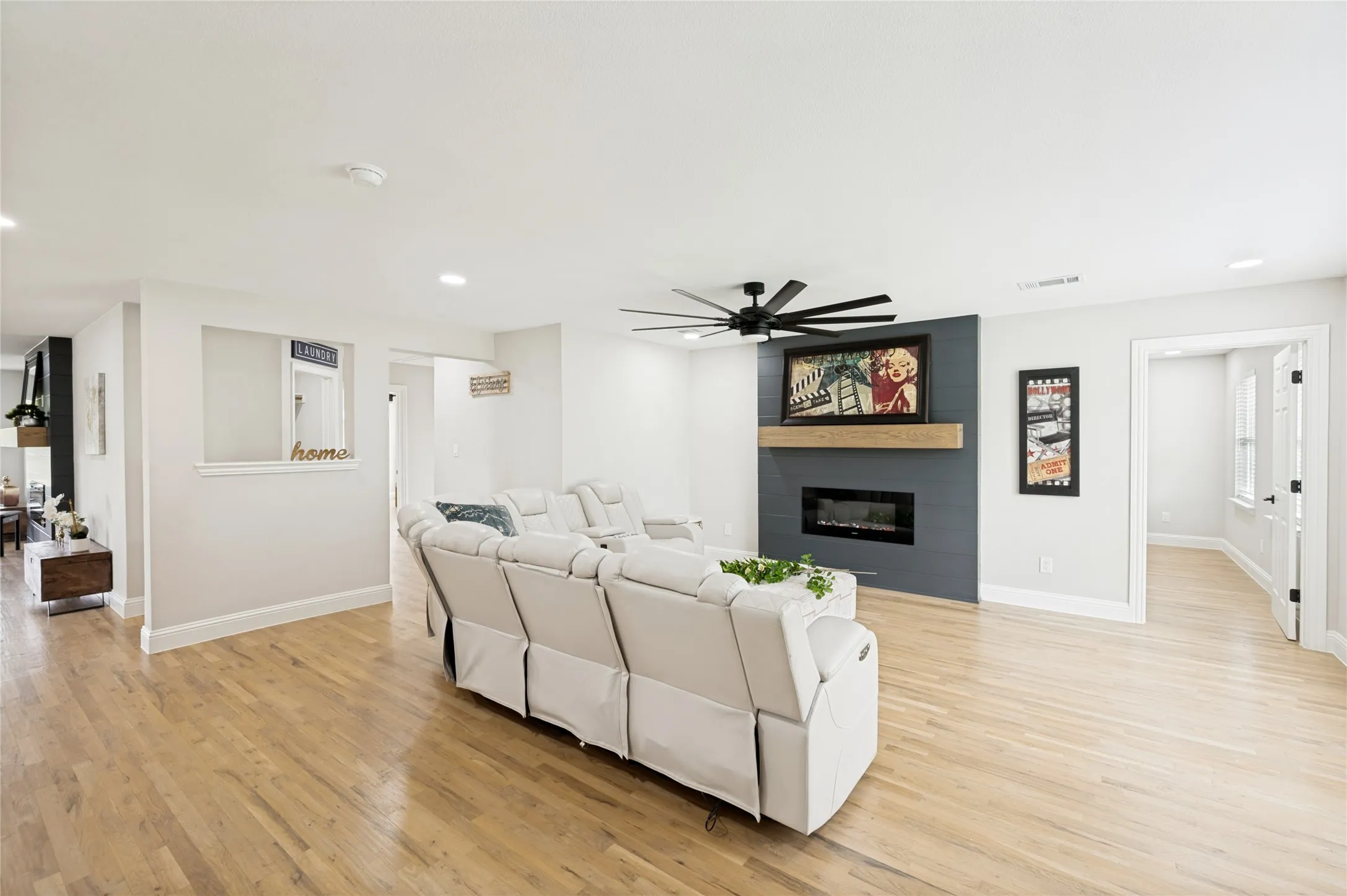 Single Family Residence For Sale in Denton County , 9153 Gregory Road, Sanger, Texas 76266, 4 Bedroom, 3 Bathroom, 2 Garage spaces, 2,674 Sqft, built in 1990, mls#21334555, Real Estate Agent in Sanger, Homes For Sale in Denton county, Homes For Sale in Sanger, Realtor in Sanger Texas, Real Estate Brokerage Independent Realty Texas, Luminita Cordes Realtor