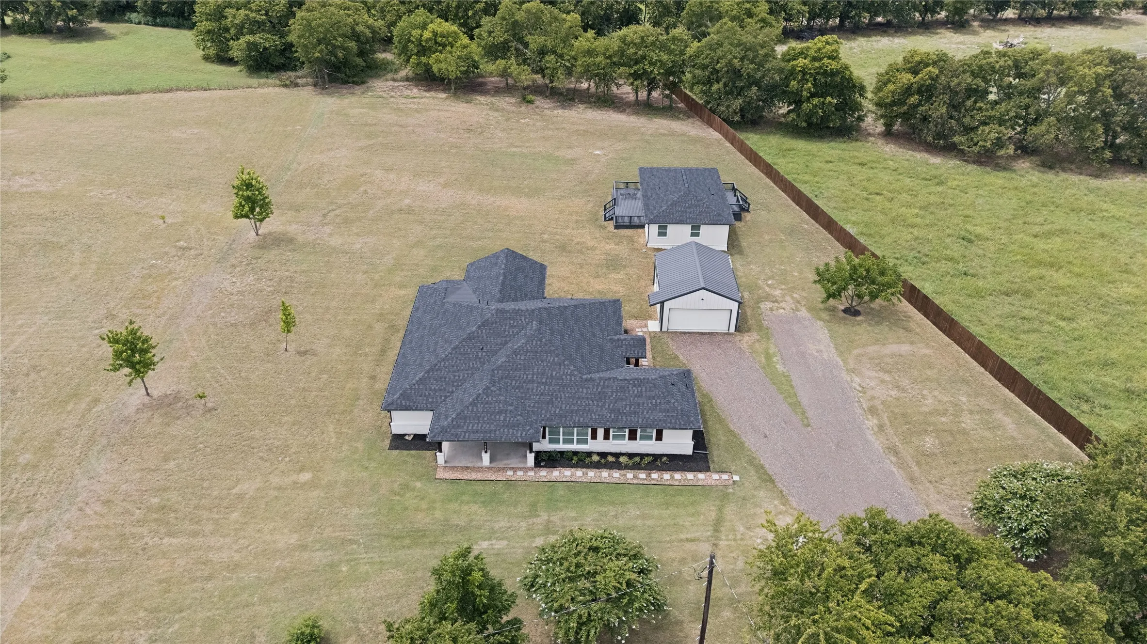 Single Family Residence For Sale in Denton County , 9153 Gregory Road, Sanger, Texas 76266, 4 Bedroom, 3 Bathroom, 2 Garage spaces, 2,674 Sqft, built in 1990, mls#21334555, Real Estate Agent in Sanger, Homes For Sale in Denton county, Homes For Sale in Sanger, Realtor in Sanger Texas, Real Estate Brokerage Independent Realty Texas, Luminita Cordes Realtor