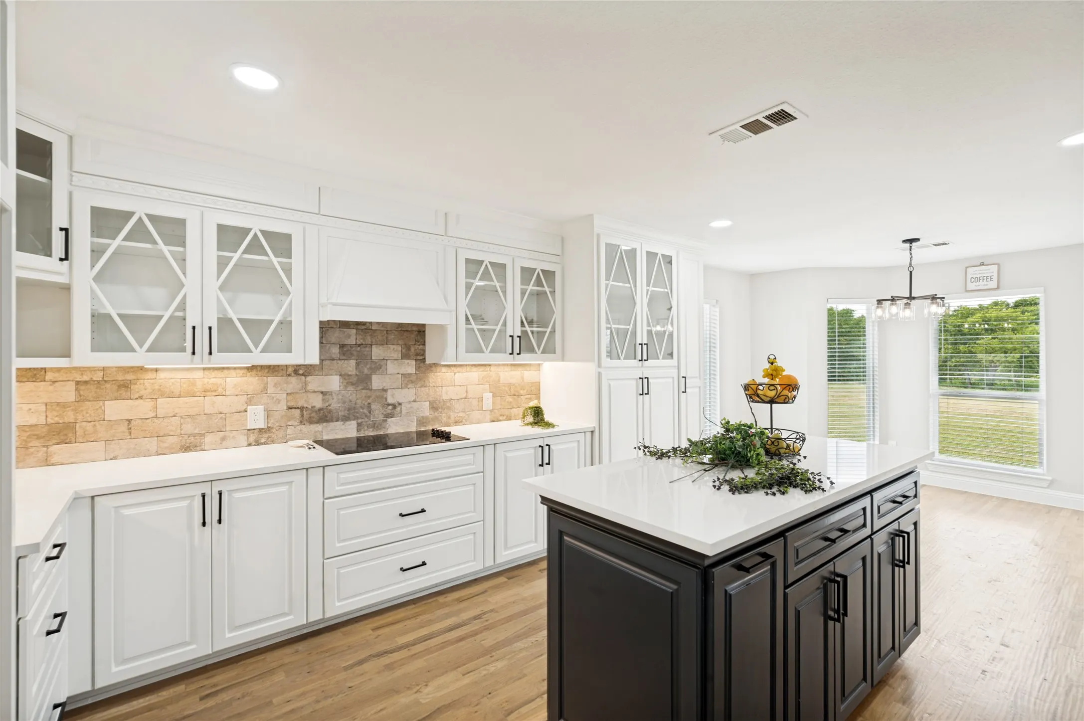 Single Family Residence For Sale in Denton County , 9153 Gregory Road, Sanger, Texas 76266, 4 Bedroom, 3 Bathroom, 2 Garage spaces, 2,674 Sqft, built in 1990, mls#21334555, Real Estate Agent in Sanger, Homes For Sale in Denton county, Homes For Sale in Sanger, Realtor in Sanger Texas, Real Estate Brokerage Independent Realty Texas, Luminita Cordes Realtor