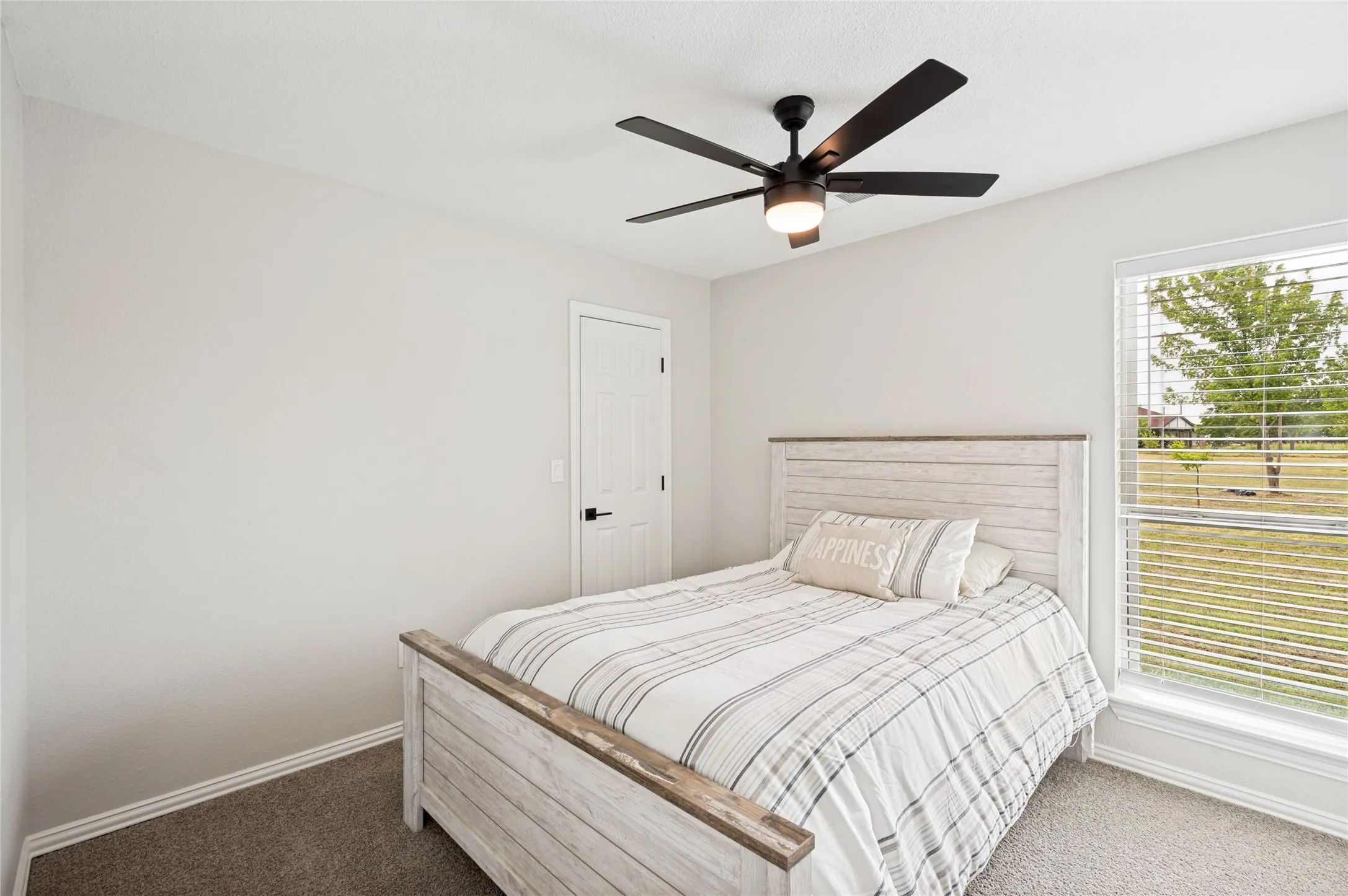 Single Family Residence For Sale in Denton County , 9153 Gregory Road, Sanger, Texas 76266, 4 Bedroom, 3 Bathroom, 2 Garage spaces, 2,674 Sqft, built in 1990, mls#21334555, Real Estate Agent in Sanger, Homes For Sale in Denton county, Homes For Sale in Sanger, Realtor in Sanger Texas, Real Estate Brokerage Independent Realty Texas, Luminita Cordes Realtor