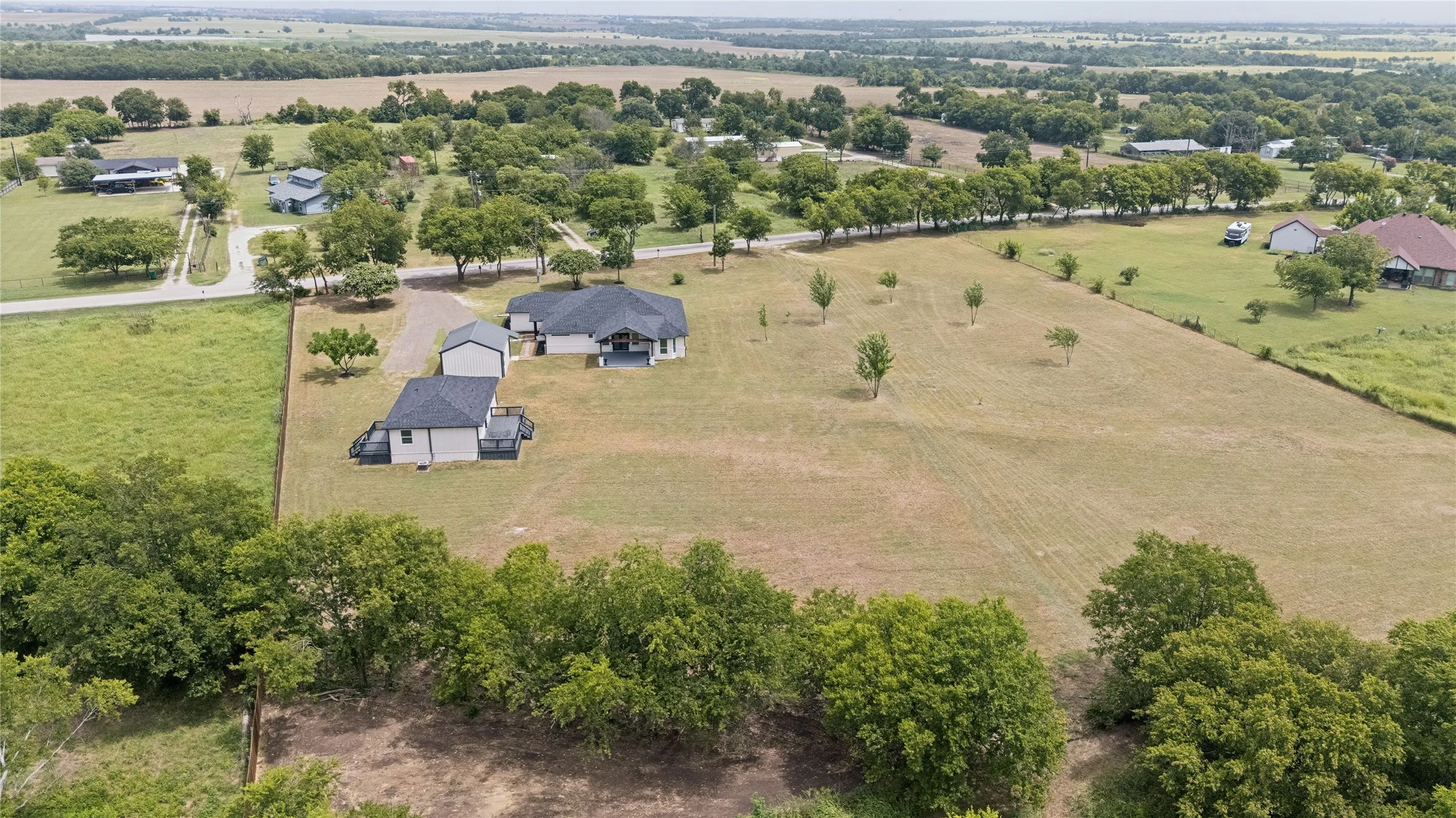 Single Family Residence For Sale in Denton County , 9153 Gregory Road, Sanger, Texas 76266, 4 Bedroom, 3 Bathroom, 2 Garage spaces, 2,674 Sqft, built in 1990, mls#21334555, Real Estate Agent in Sanger, Homes For Sale in Denton county, Homes For Sale in Sanger, Realtor in Sanger Texas, Real Estate Brokerage Independent Realty Texas, Luminita Cordes Realtor