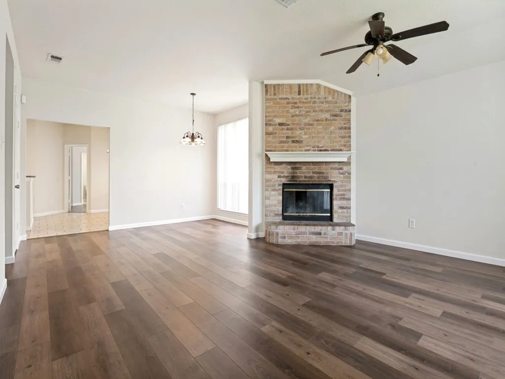Single Family Residence For Sale in Dallas County , 709 Catalina Drive, Lancaster, Texas 75146, 3 Bedroom, 2 Bathroom, 2 Garage spaces, 1,689 Sqft, built in 1998, mls#21335448, Real Estate Agent in Lancaster, Homes For Sale in Dallas county, Homes For Sale in Lancaster, Realtor in Lancaster Texas, Real Estate Brokerage Independent Realty Texas, Luminita Cordes Realtor