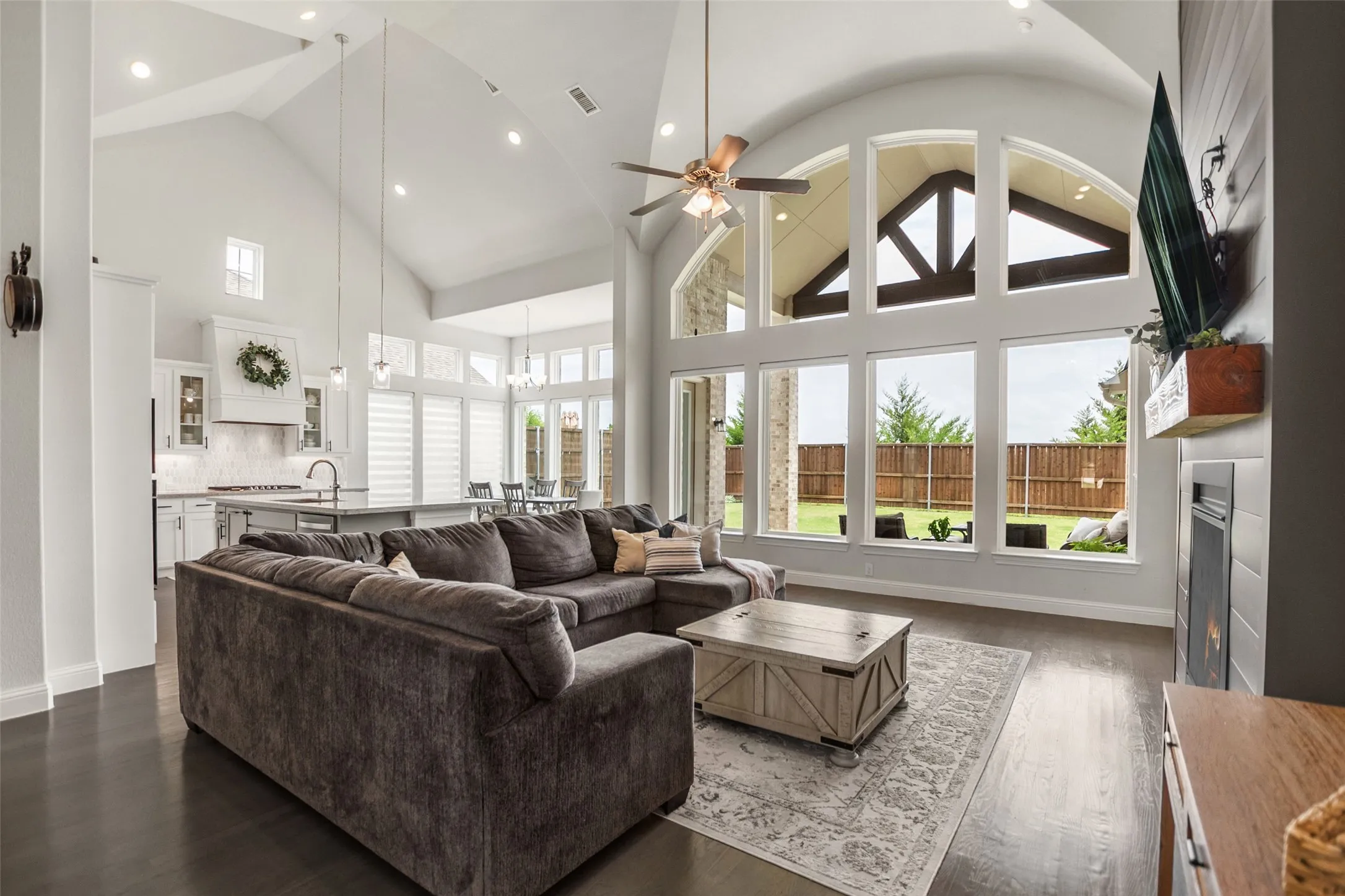 Single Family Residence For Sale in Rockwall County , 3449 Ridgecross Drive, Rockwall, Texas 75087, 4 Bedroom, 4 Bathroom, 2 Garage spaces, 3,318 Sqft, built in 2020, mls#21335421, Real Estate Agent in Rockwall, Homes For Sale in Rockwall county, Homes For Sale in Rockwall, Realtor in Rockwall Texas, Real Estate Brokerage Independent Realty Texas, Luminita Cordes Realtor