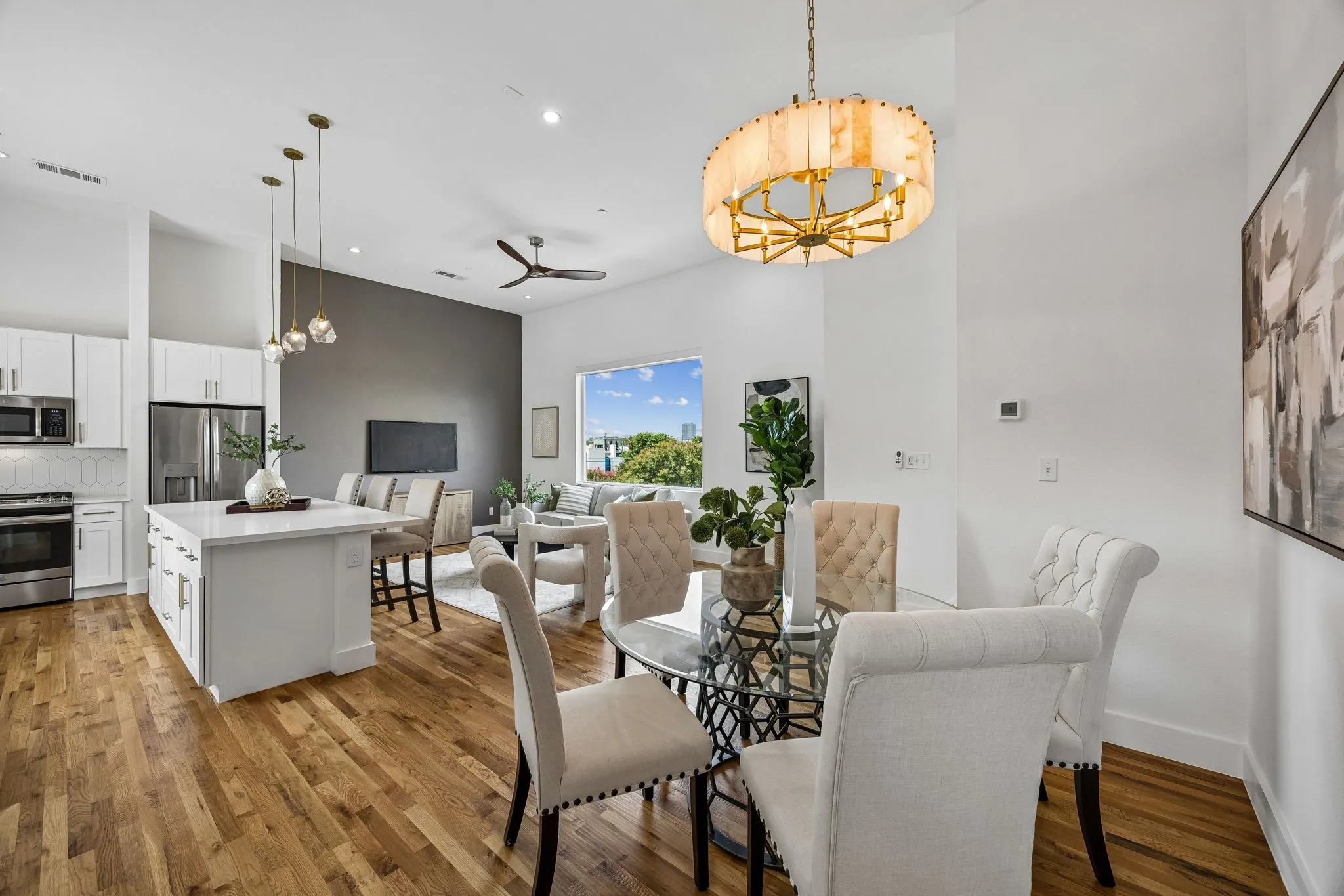 Condominium For Sale in Dallas County , 2611 Hondo Avenue 102, Dallas, Texas 75219, 2 Bedroom, 3 Bathroom, 2 Garage spaces, 1,595 Sqft, built in 2019, mls#21332901, Real Estate Agent in Dallas, Homes For Sale in Dallas county, Homes For Sale in Dallas, Realtor in Dallas Texas, Real Estate Brokerage Independent Realty Texas, Luminita Cordes Realtor