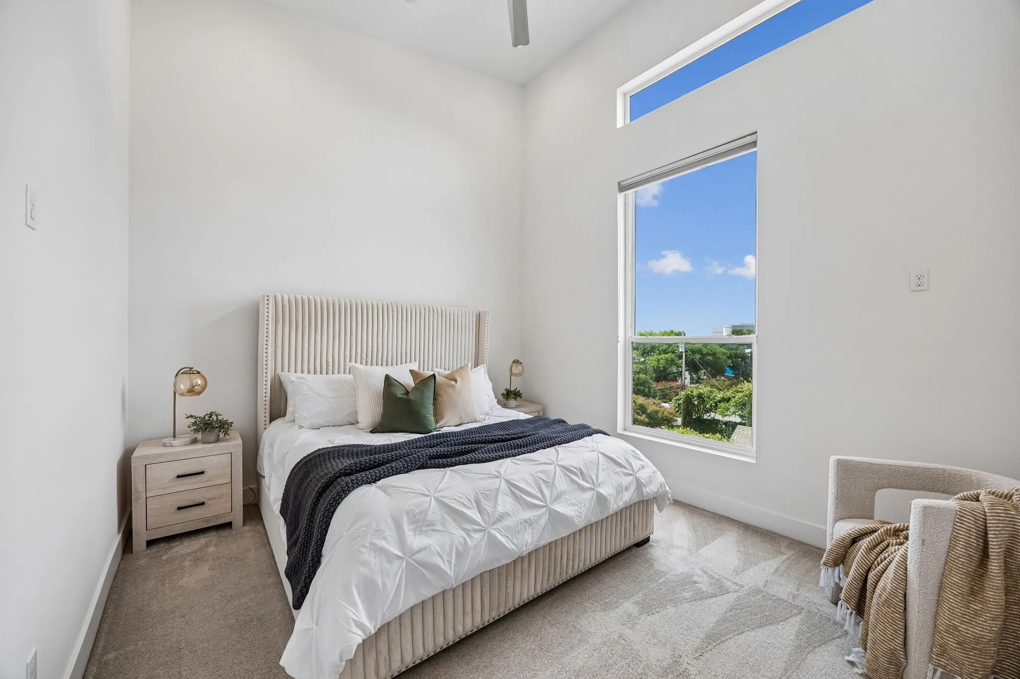 Condominium For Sale in Dallas County , 2611 Hondo Avenue 102, Dallas, Texas 75219, 2 Bedroom, 3 Bathroom, 2 Garage spaces, 1,595 Sqft, built in 2019, mls#21332901, Real Estate Agent in Dallas, Homes For Sale in Dallas county, Homes For Sale in Dallas, Realtor in Dallas Texas, Real Estate Brokerage Independent Realty Texas, Luminita Cordes Realtor