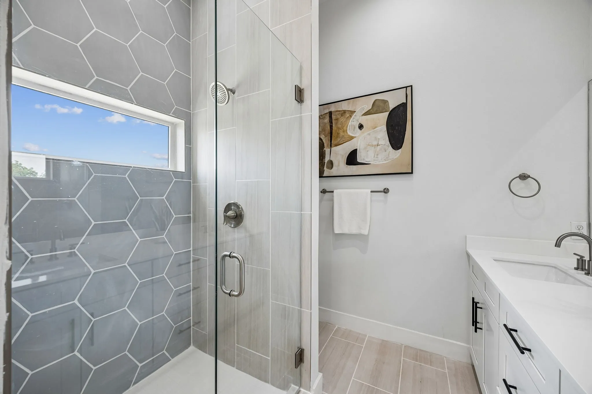 Condominium For Sale in Dallas County , 2611 Hondo Avenue 102, Dallas, Texas 75219, 2 Bedroom, 3 Bathroom, 2 Garage spaces, 1,595 Sqft, built in 2019, mls#21332901, Real Estate Agent in Dallas, Homes For Sale in Dallas county, Homes For Sale in Dallas, Realtor in Dallas Texas, Real Estate Brokerage Independent Realty Texas, Luminita Cordes Realtor
