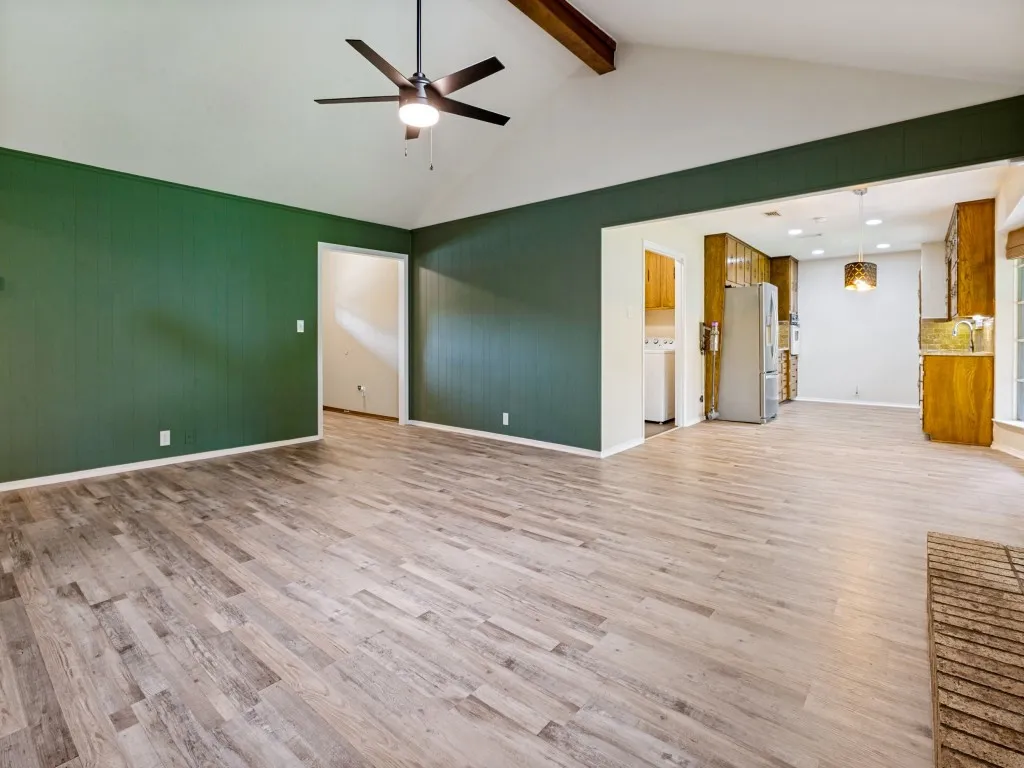 Single Family Residence For Rent in Tarrant County , 1620 Post Oak Drive, Bedford, Texas 76021, 3 Bedroom, 2 Bathroom, 2 Garage spaces, 1,514 Sqft, built in 1978, mls#21334969, Real Estate Agent in Bedford, Homes For Rent in Tarrant county, Homes For Rent in Bedford, Realtor in Bedford Texas, Real Estate Brokerage Independent Realty Texas, Luminita Cordes Realtor