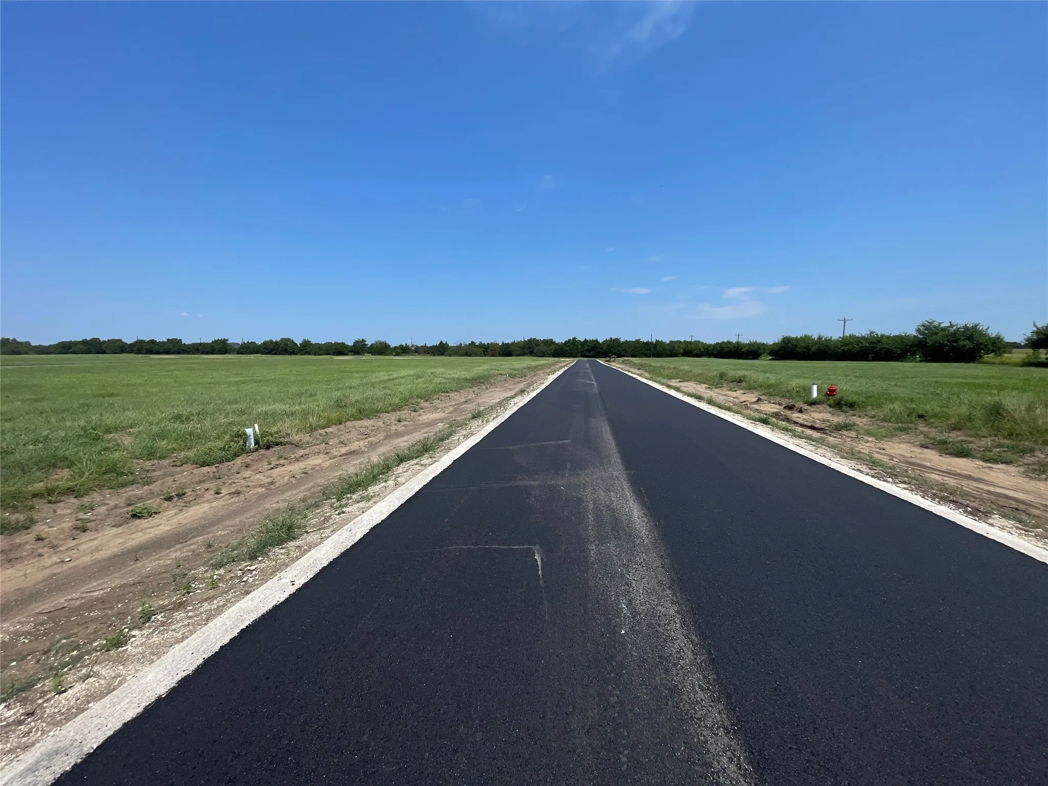 Unimproved Land For Sale in Grayson County , 573 Sycamore Hills Loop, Gordonville, Texas 76245, 0, 0, Garage spaces, 0 Sqft, built in 0, Price $19,900, mls#21335147, Real Estate Agent in Gordonville, Homes For Sale in Grayson county, Homes For Sale in Gordonville, Realtor in Gordonville Texas, Real Estate Brokerage Independent Realty Texas, Luminita Cordes Realtor
