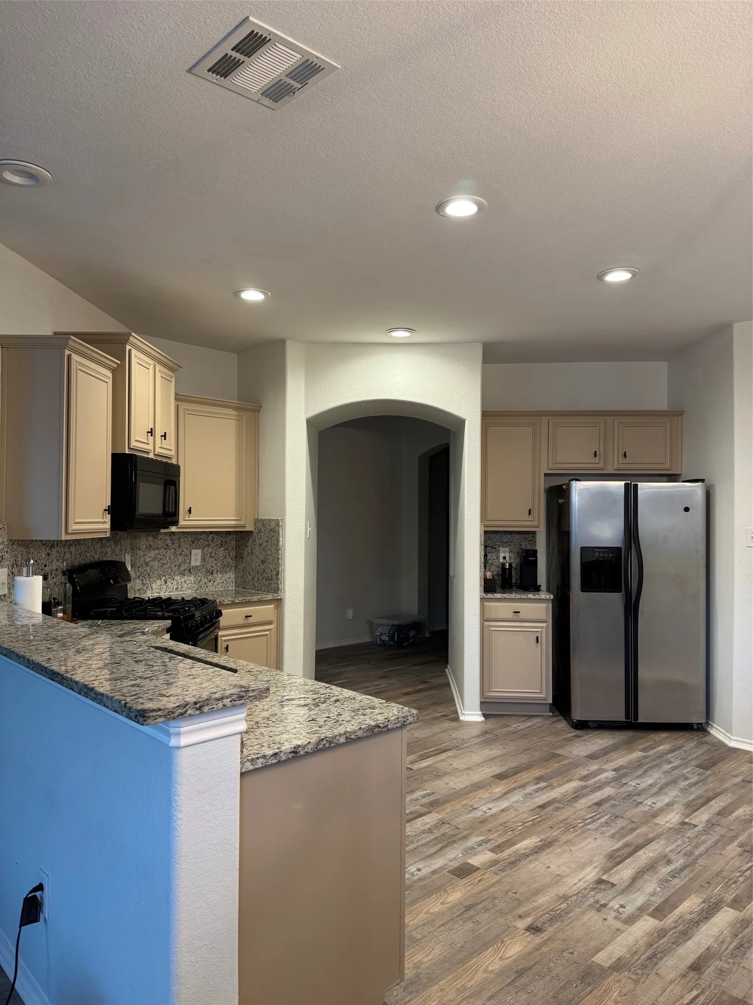 Single Family Residence For Rent in Collin County , 434 Winchester Drive, Celina, Texas 75009, 3 Bedrooms, 3 Bathrooms, 2 Garage spaces, 2,189 Sqft, built in 2010, Price $2,499, mls#21335454, Real Estate Agent in Celina, Homes For Rent in Collin county, Homes For Rent in Celina, Realtor in Celina Texas, Real Estate Brokerage Independent Realty Texas, Luminita Cordes Realtor