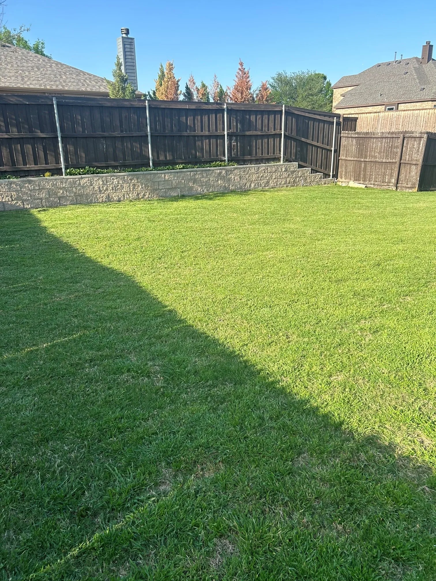 Single Family Residence For Rent in Collin County , 434 Winchester Drive, Celina, Texas 75009, 3 Bedrooms, 3 Bathrooms, 2 Garage spaces, 2,189 Sqft, built in 2010, Price $2,499, mls#21335454, Real Estate Agent in Celina, Homes For Rent in Collin county, Homes For Rent in Celina, Realtor in Celina Texas, Real Estate Brokerage Independent Realty Texas, Luminita Cordes Realtor