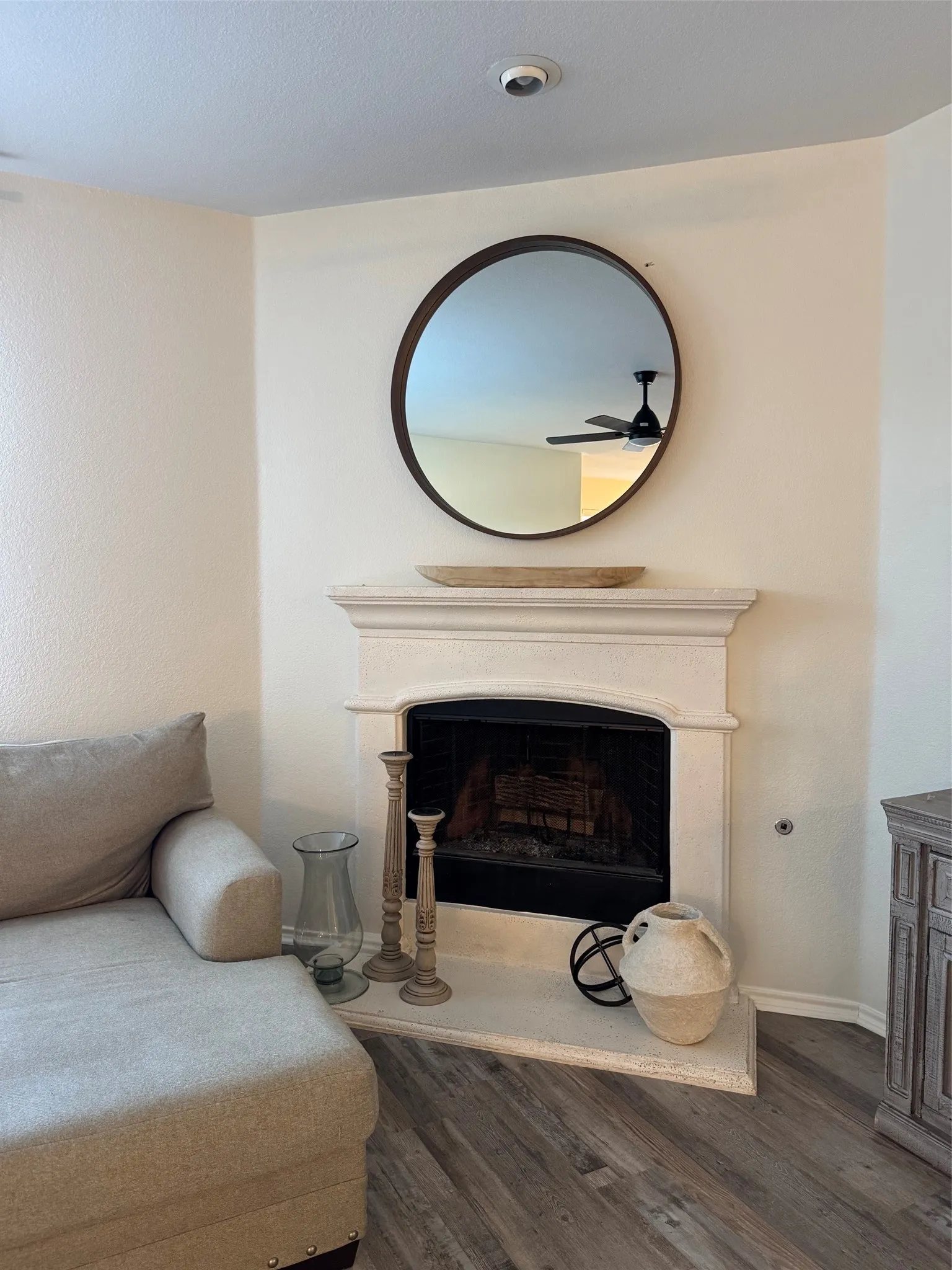 Single Family Residence For Rent in Collin County , 434 Winchester Drive, Celina, Texas 75009, 3 Bedrooms, 3 Bathrooms, 2 Garage spaces, 2,189 Sqft, built in 2010, Price $2,499, mls#21335454, Real Estate Agent in Celina, Homes For Rent in Collin county, Homes For Rent in Celina, Realtor in Celina Texas, Real Estate Brokerage Independent Realty Texas, Luminita Cordes Realtor
