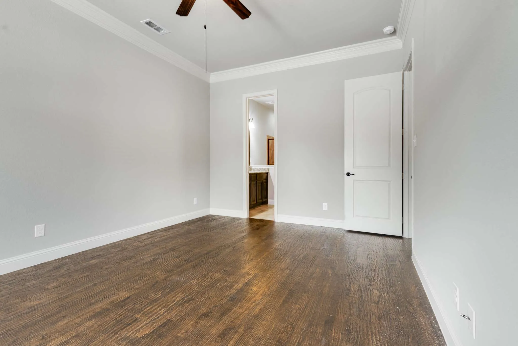 Primary bedroom on 1st floor