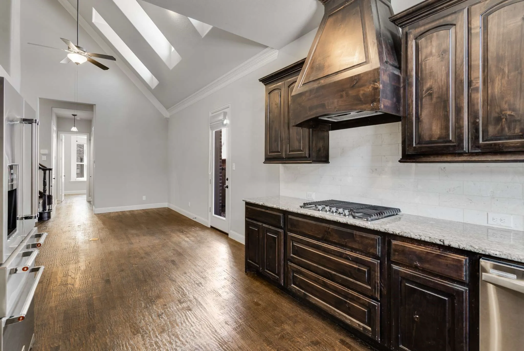 Townhouse For Rent in Tarrant County , 1220 Prescott Street, Keller, Texas 76248, 3 Bedroom, 3 Bathroom, 2 Garage spaces, 1,803 Sqft, built in 2015, mls#21330893, Real Estate Agent in Keller, Homes For Rent in Tarrant county, Homes For Rent in Keller, Realtor in Keller Texas, Real Estate Brokerage Independent Realty Texas, Luminita Cordes Realtor