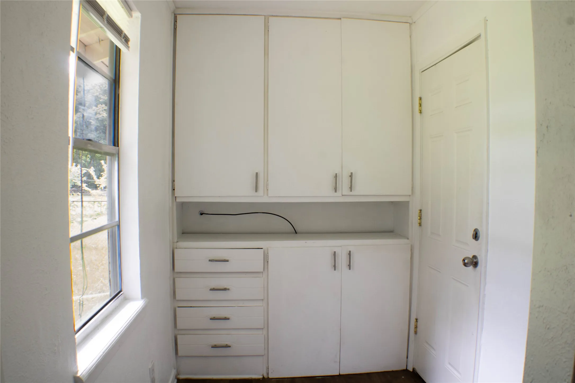 Single Family Residence For Sale in Red River (TX) County , 1307 S Delaware Street, Clarksville, Texas 75426, 3 Bedroom, 1 Bathroom, Garage spaces, 1,422 Sqft, built in 1966, mls#21335459, Real Estate Agent in Clarksville, Homes For Sale in Red River (TX) county, Homes For Sale in Clarksville, Realtor in Clarksville Texas, Real Estate Brokerage Independent Realty Texas, Luminita Cordes Realtor