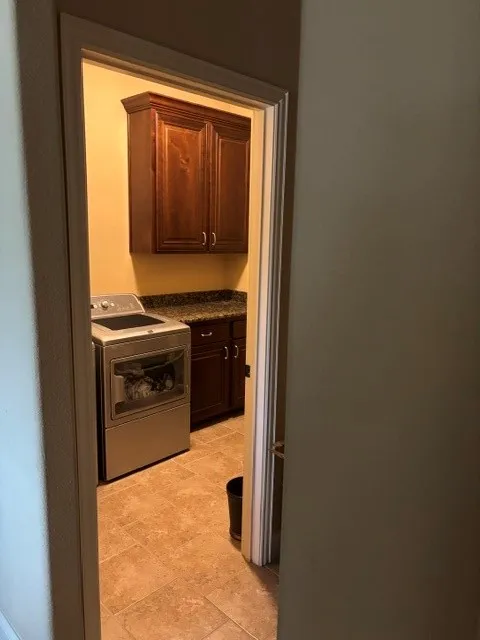 Single Family Residence For Sale in Ellis County , 209 Newcastle Street, Waxahachie, Texas 75165, 3 Bedroom, 2 Bathroom, 2 Garage spaces, 1,810 Sqft, built in 2012, mls#21335427, Real Estate Agent in Waxahachie, Homes For Sale in Ellis county, Homes For Sale in Waxahachie, Realtor in Waxahachie Texas, Real Estate Brokerage Independent Realty Texas, Luminita Cordes Realtor