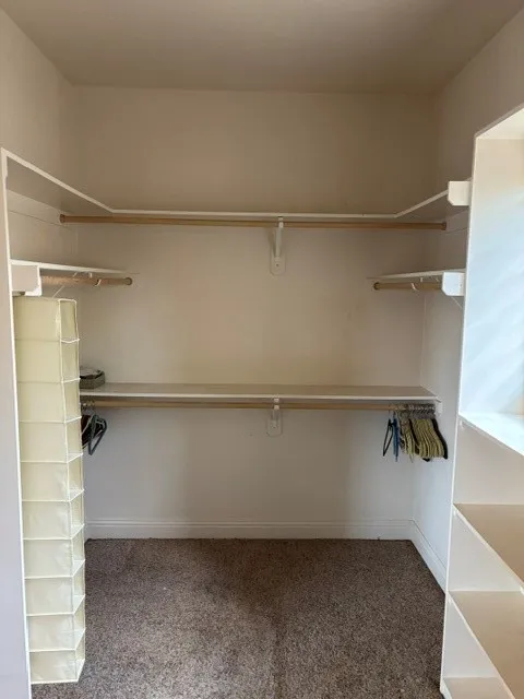 Single Family Residence For Sale in Ellis County , 209 Newcastle Street, Waxahachie, Texas 75165, 3 Bedroom, 2 Bathroom, 2 Garage spaces, 1,810 Sqft, built in 2012, mls#21335427, Real Estate Agent in Waxahachie, Homes For Sale in Ellis county, Homes For Sale in Waxahachie, Realtor in Waxahachie Texas, Real Estate Brokerage Independent Realty Texas, Luminita Cordes Realtor