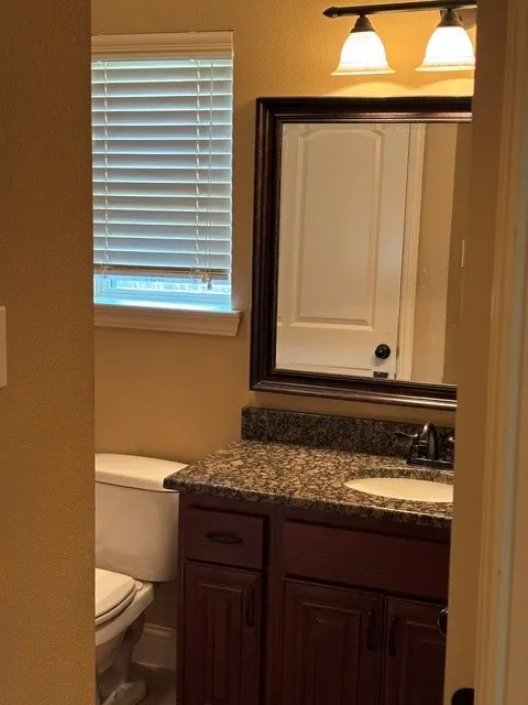 Single Family Residence For Sale in Ellis County , 209 Newcastle Street, Waxahachie, Texas 75165, 3 Bedroom, 2 Bathroom, 2 Garage spaces, 1,810 Sqft, built in 2012, mls#21335427, Real Estate Agent in Waxahachie, Homes For Sale in Ellis county, Homes For Sale in Waxahachie, Realtor in Waxahachie Texas, Real Estate Brokerage Independent Realty Texas, Luminita Cordes Realtor