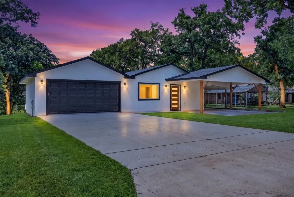 Single Family Residence For Sale in Henderson County , 127 Camino Robles, Gun Barrel City, Texas 75156, 3 Bedrooms, 3 Bathrooms, 2 Garage spaces, 2,312 Sqft, built in 2026, Price $399,000, mls#21335467, Real Estate Agent in Gun Barrel City, Homes For Sale in Henderson county, Homes For Sale in Gun Barrel City, Realtor in Gun Barrel City Texas, Real Estate Brokerage Independent Realty Texas, Luminita Cordes Realtor