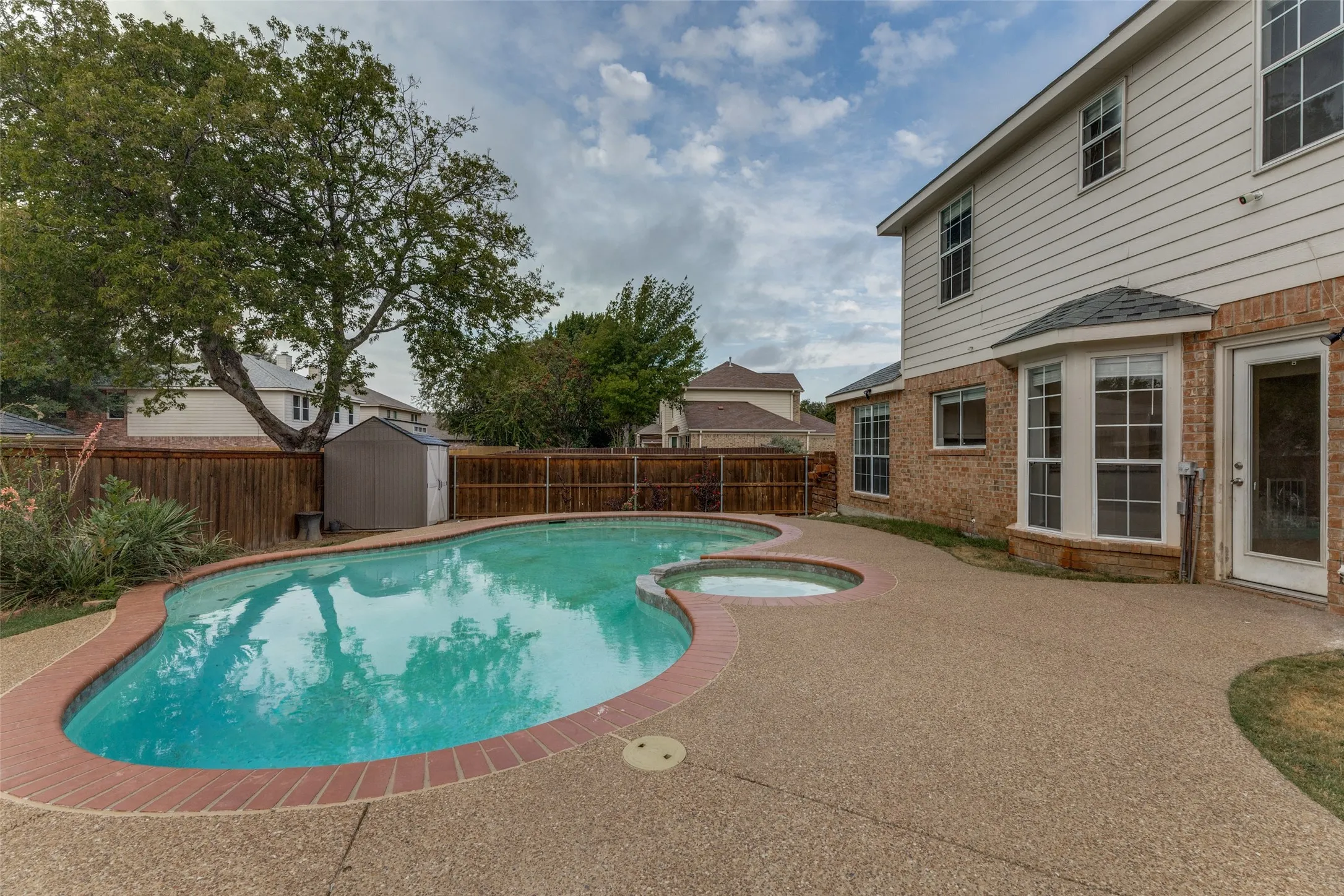 Single Family Residence For Sale in Tarrant County , 5550 Rocky Mountain Road, Fort Worth, Texas 76137, 4 Bedroom, 3 Bathroom, 2 Garage spaces, 1,974 Sqft, built in 1991, mls#21335472, Real Estate Agent in Fort Worth, Homes For Sale in Tarrant county, Homes For Sale in Fort Worth, Realtor in Fort Worth Texas, Real Estate Brokerage Independent Realty Texas, Luminita Cordes Realtor