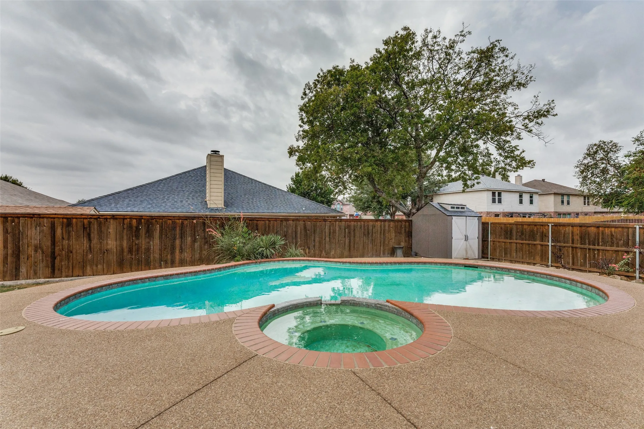 Single Family Residence For Sale in Tarrant County , 5550 Rocky Mountain Road, Fort Worth, Texas 76137, 4 Bedroom, 3 Bathroom, 2 Garage spaces, 1,974 Sqft, built in 1991, mls#21335472, Real Estate Agent in Fort Worth, Homes For Sale in Tarrant county, Homes For Sale in Fort Worth, Realtor in Fort Worth Texas, Real Estate Brokerage Independent Realty Texas, Luminita Cordes Realtor